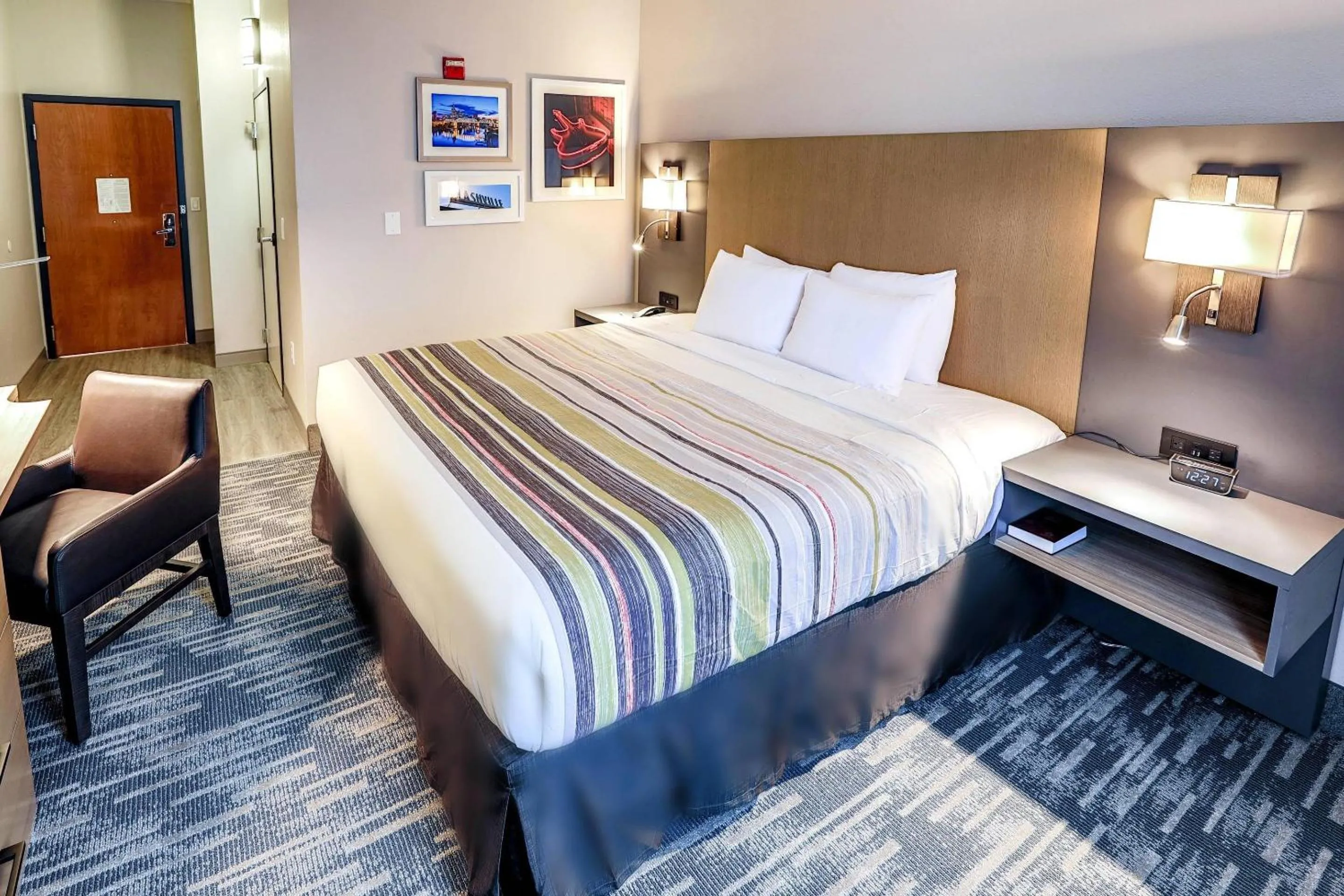 Bedroom, Bed in Country Inn & Suites by Radisson Nashville Airport TN