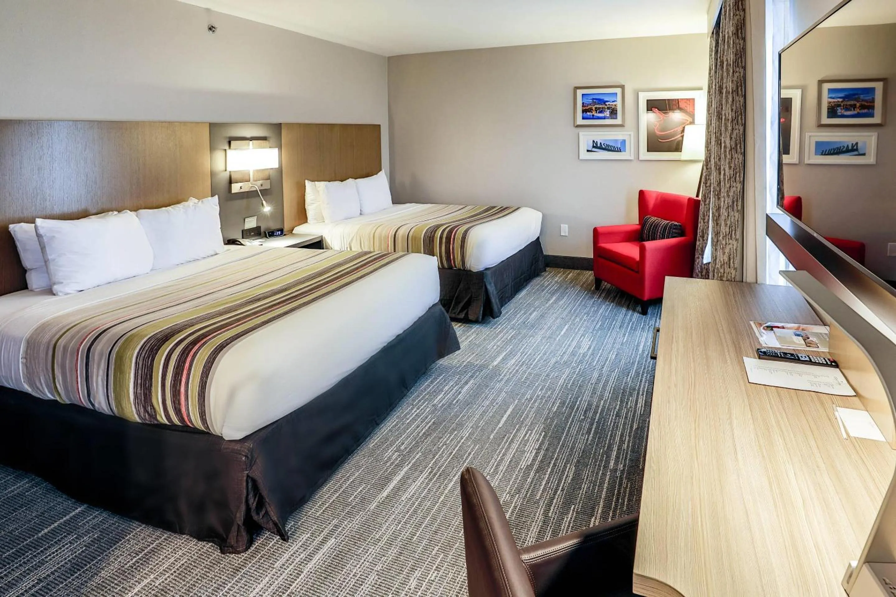 Bedroom, Bed in Country Inn & Suites by Radisson Nashville Airport TN