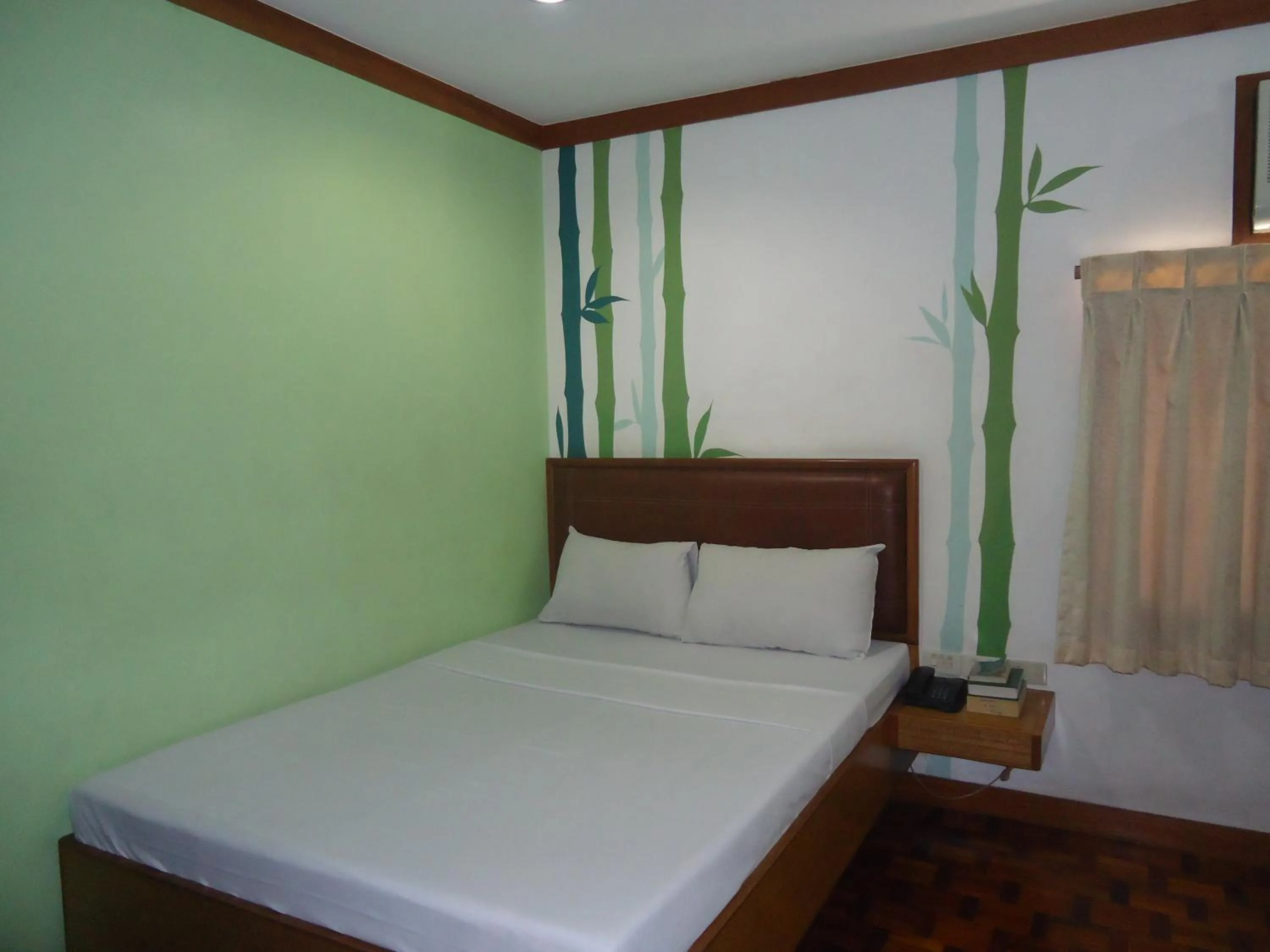 Photo of the whole room, Bed in Park Bed and Breakfast Hotel Pasay