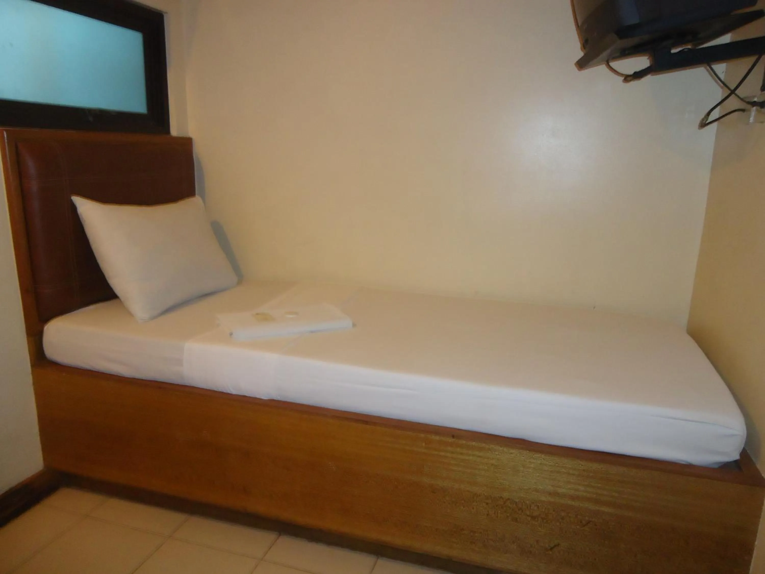 On-site shops, Bed in Park Bed and Breakfast Hotel Pasay