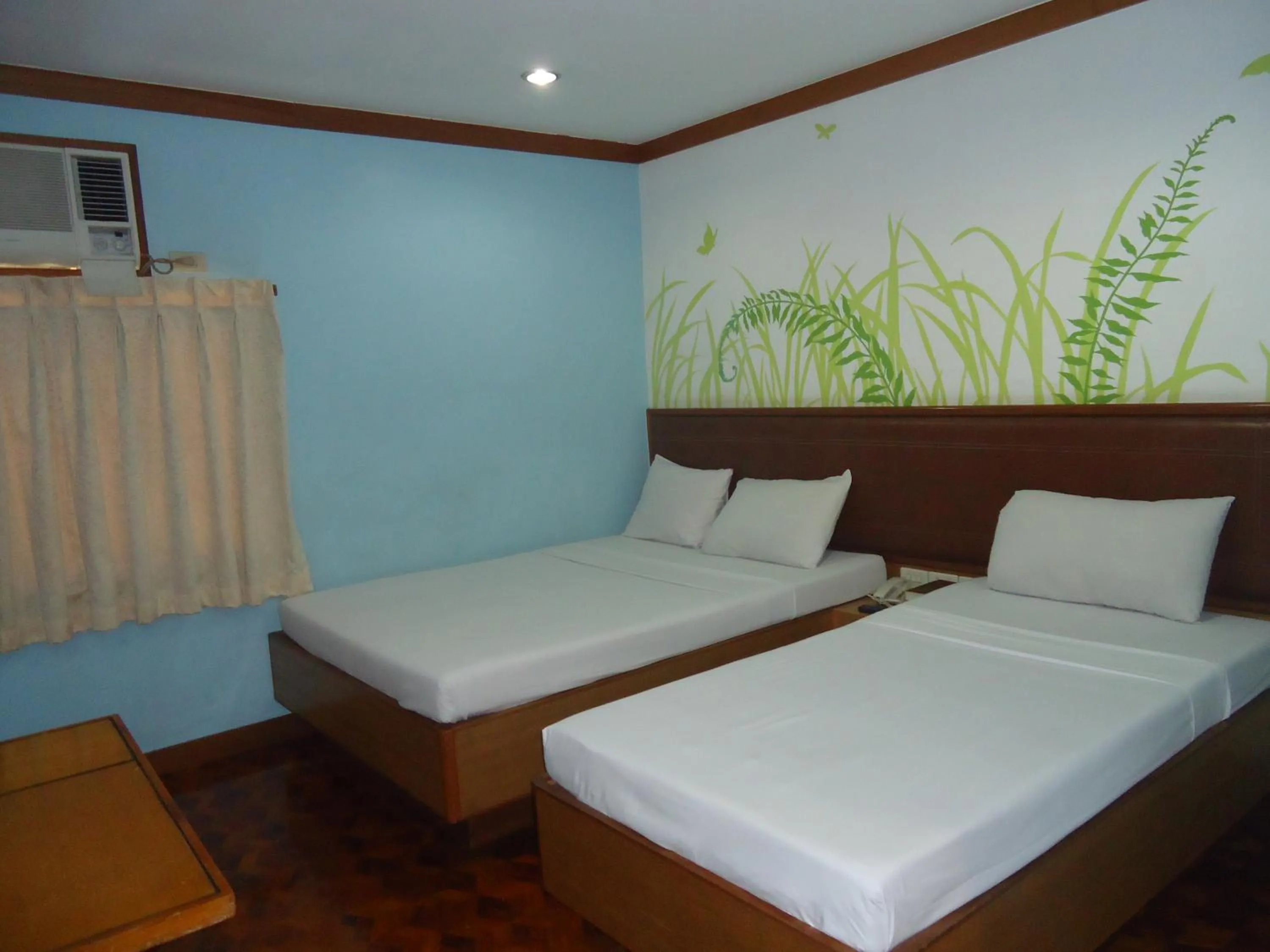 Photo of the whole room, Bed in Park Bed and Breakfast Hotel Pasay