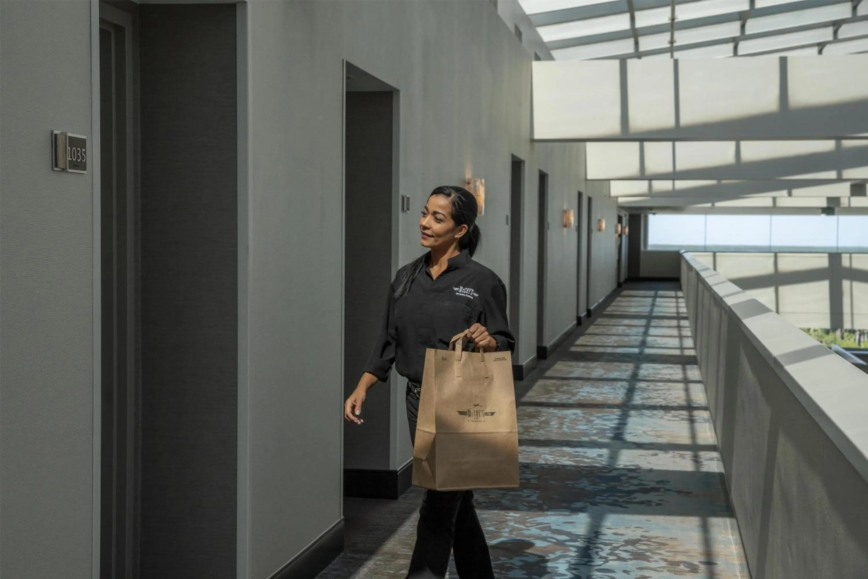 Restaurant/places to eat in Hyatt Regency Orlando International Airport Hotel