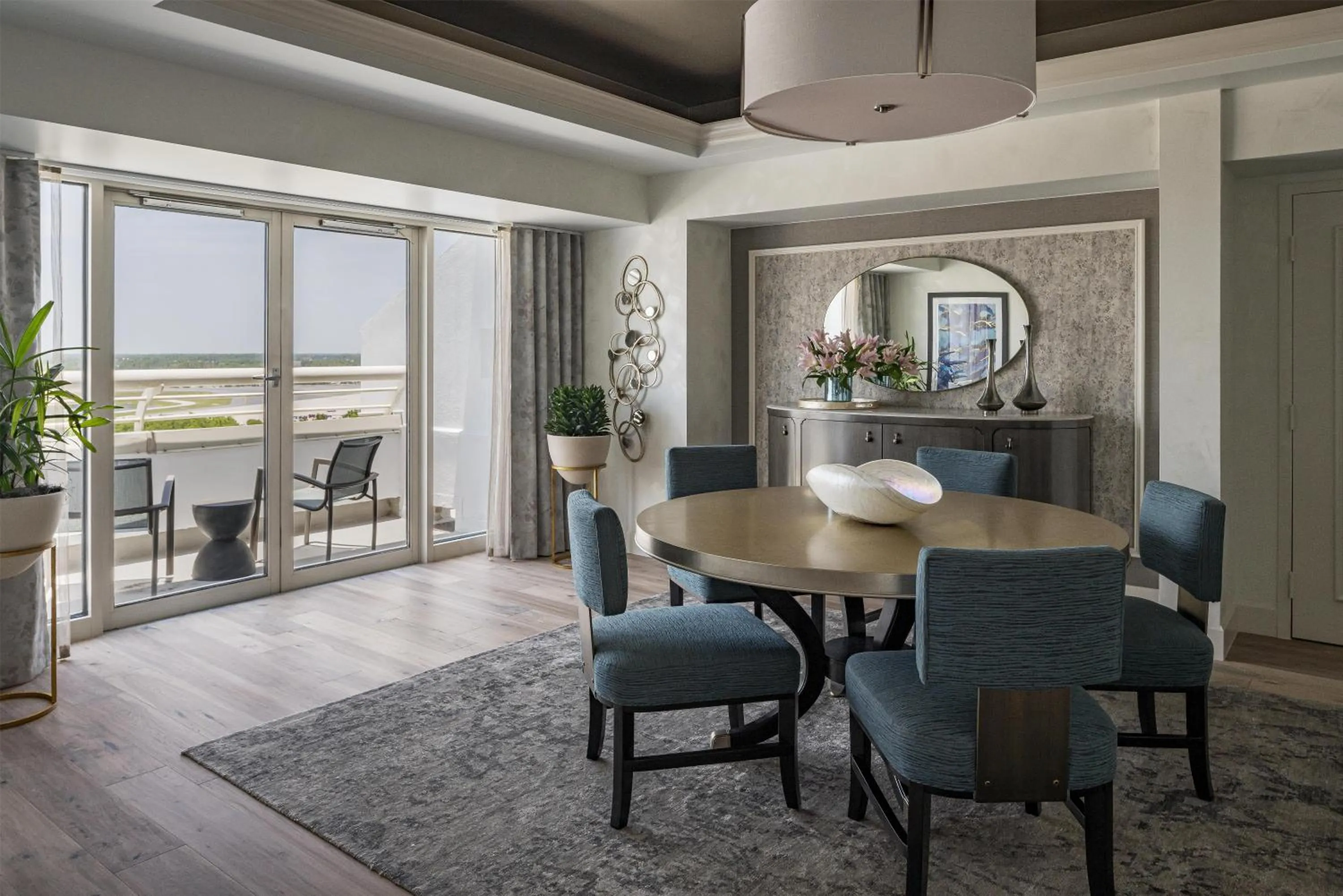 Photo of the whole room in Hyatt Regency Orlando International Airport Hotel