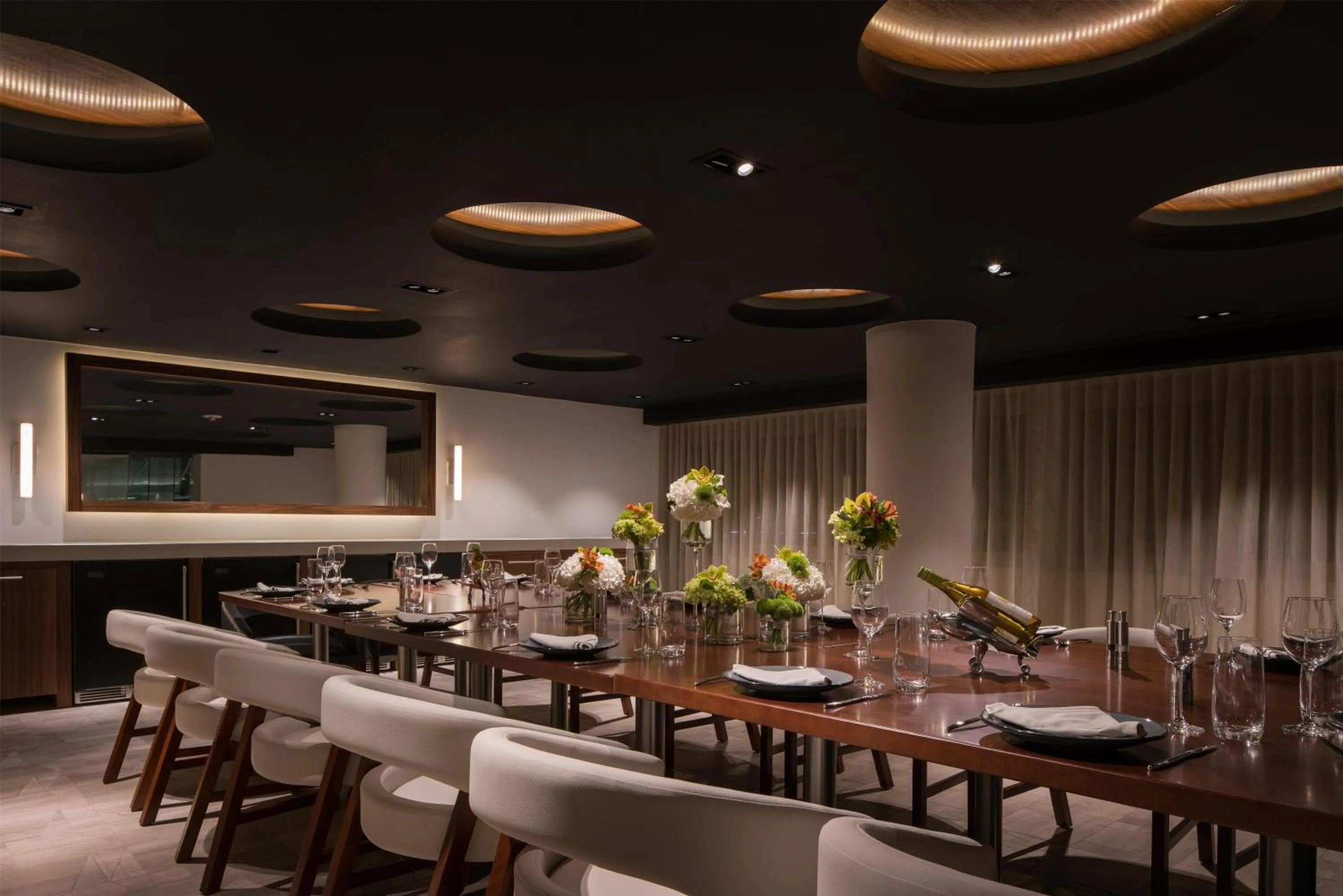 Restaurant/places to eat in Hyatt Regency Orlando International Airport Hotel