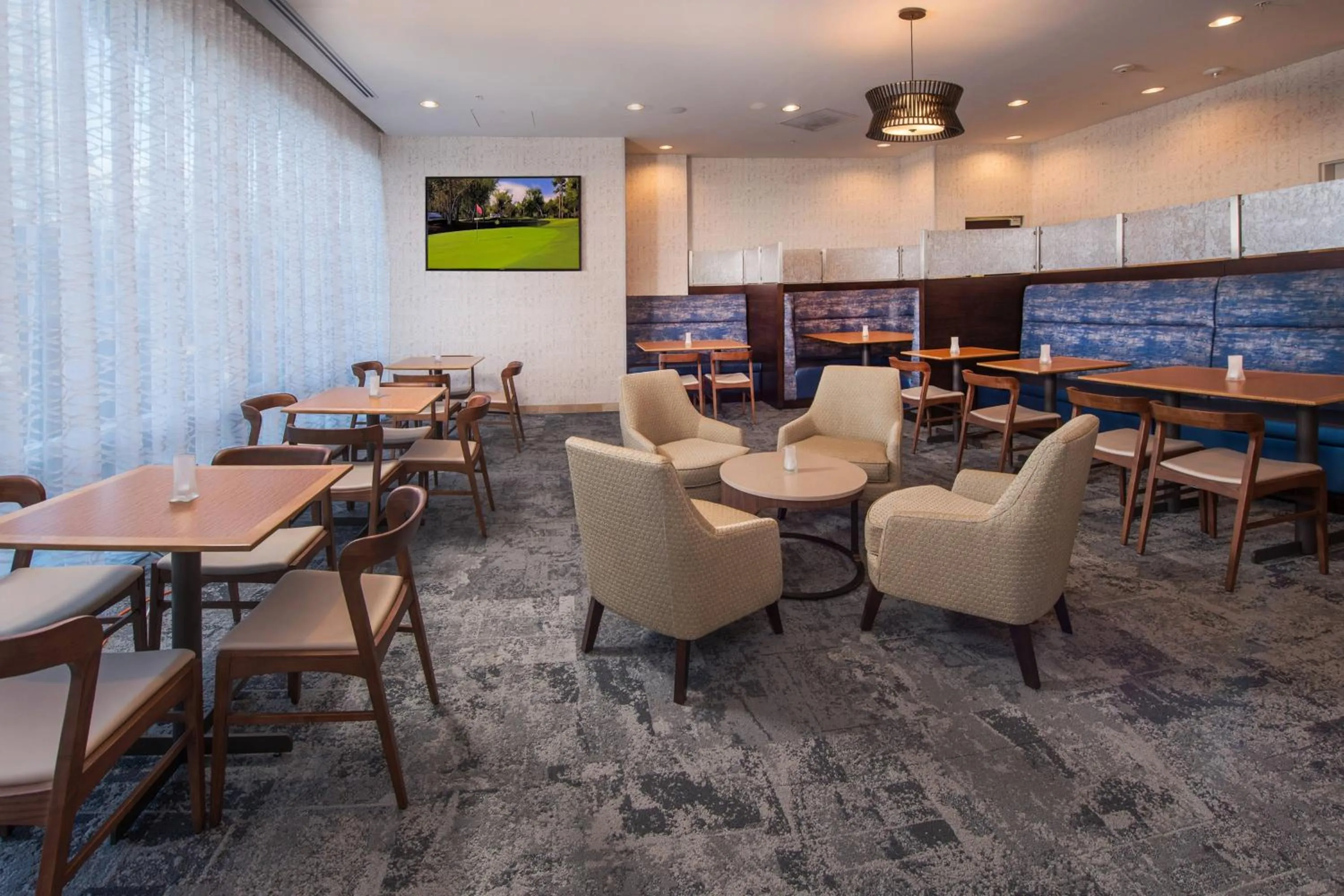 Restaurant/places to eat in Courtyard Washington, DC/U.S. Capitol