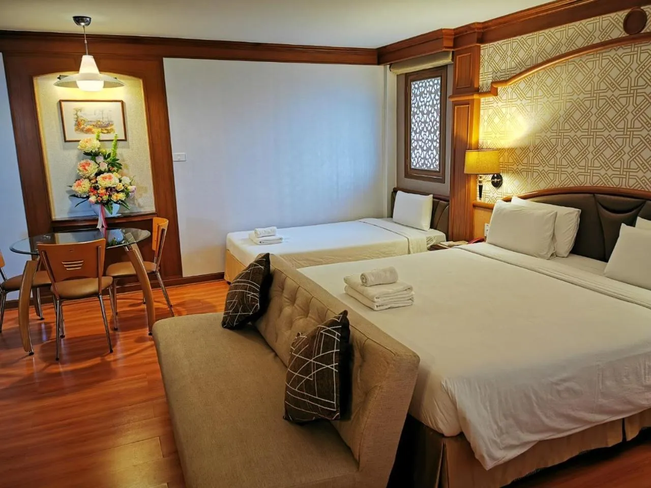 Bedroom in Sakol Hotel