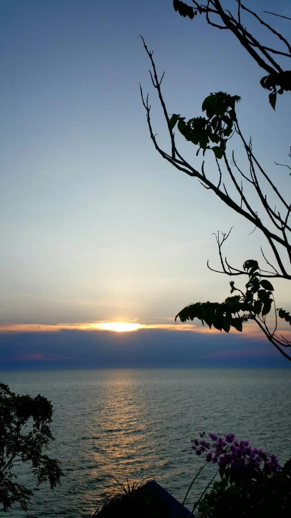 Ocean View Resort - Koh Sichang