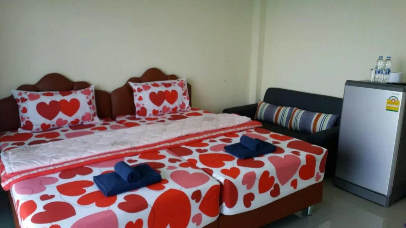 Bed in Ocean View Resort - Koh Sichang