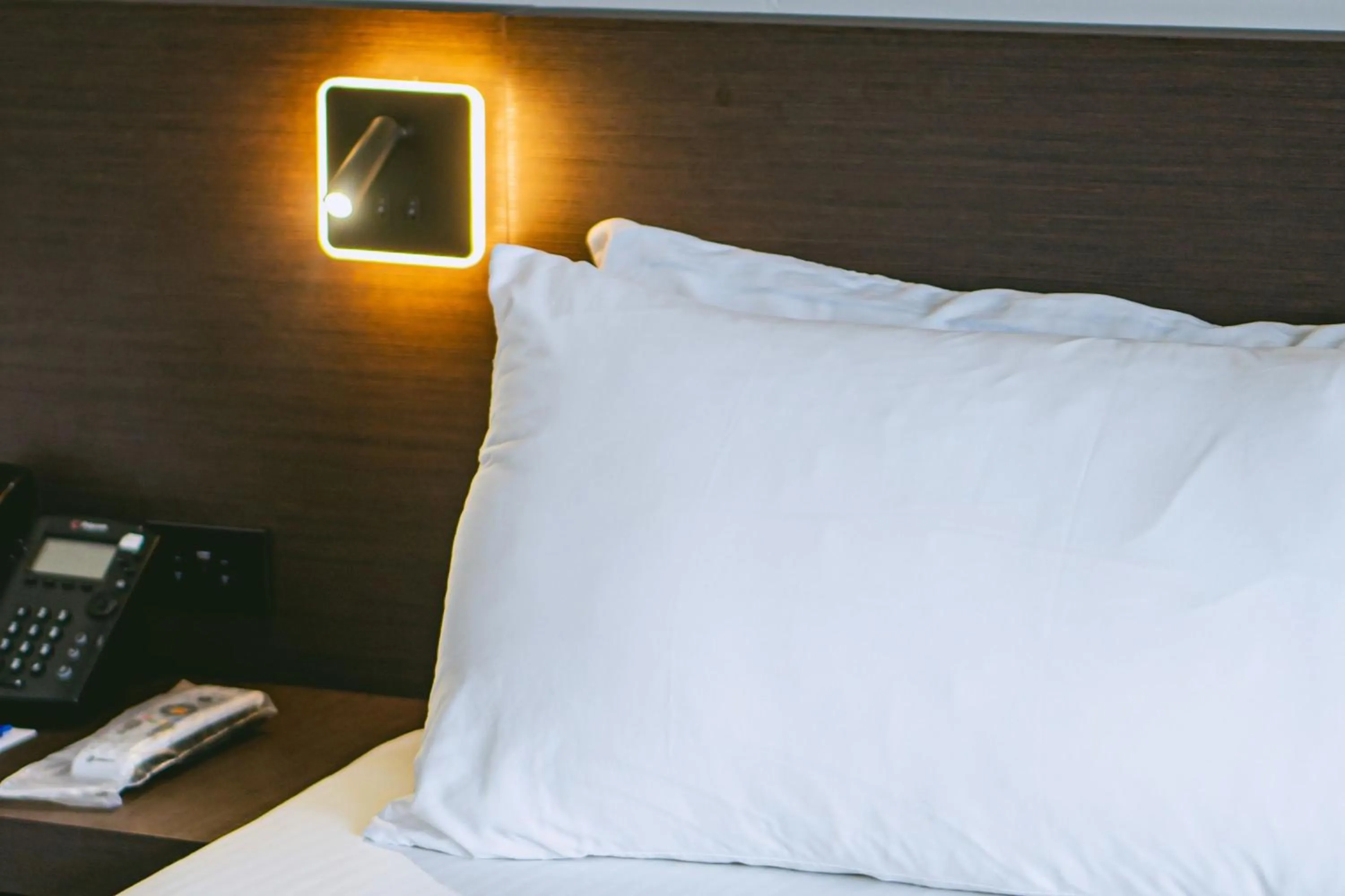 Bedroom, Bed in Nuvo Suites Hotel - Miami Doral