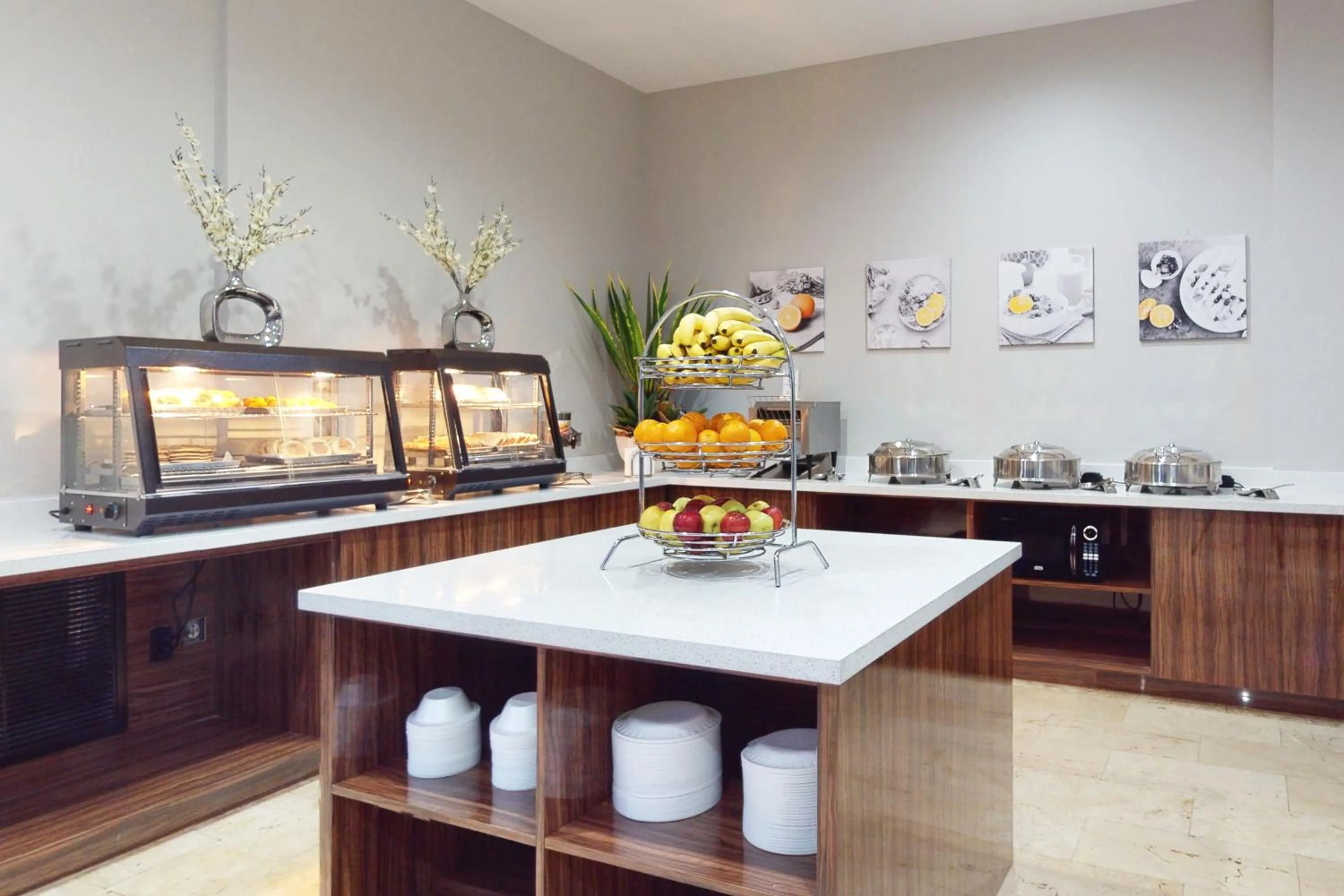 Breakfast in Nuvo Suites Hotel - Miami Doral