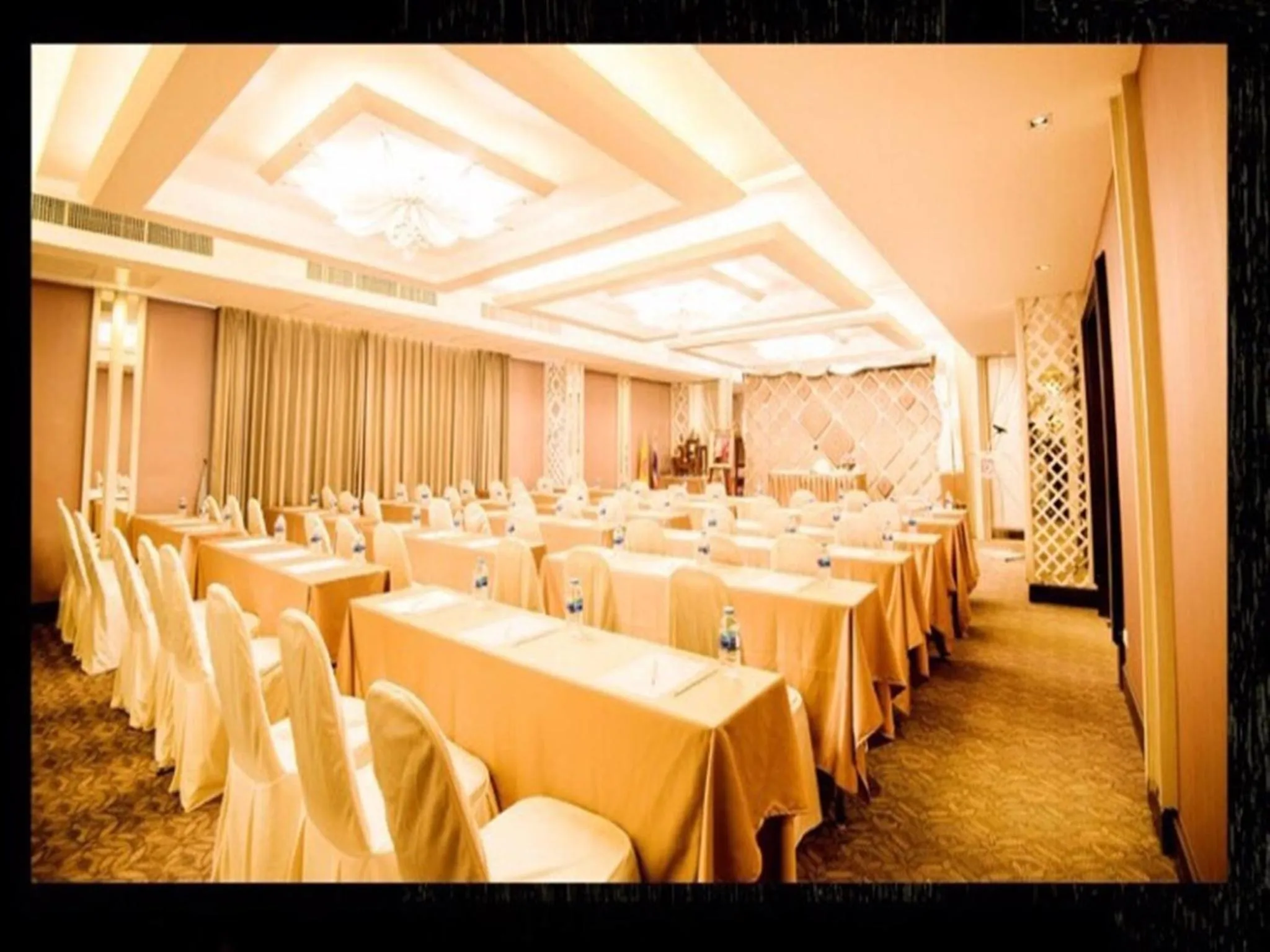 Meeting/conference room in Vassana Design Hotel