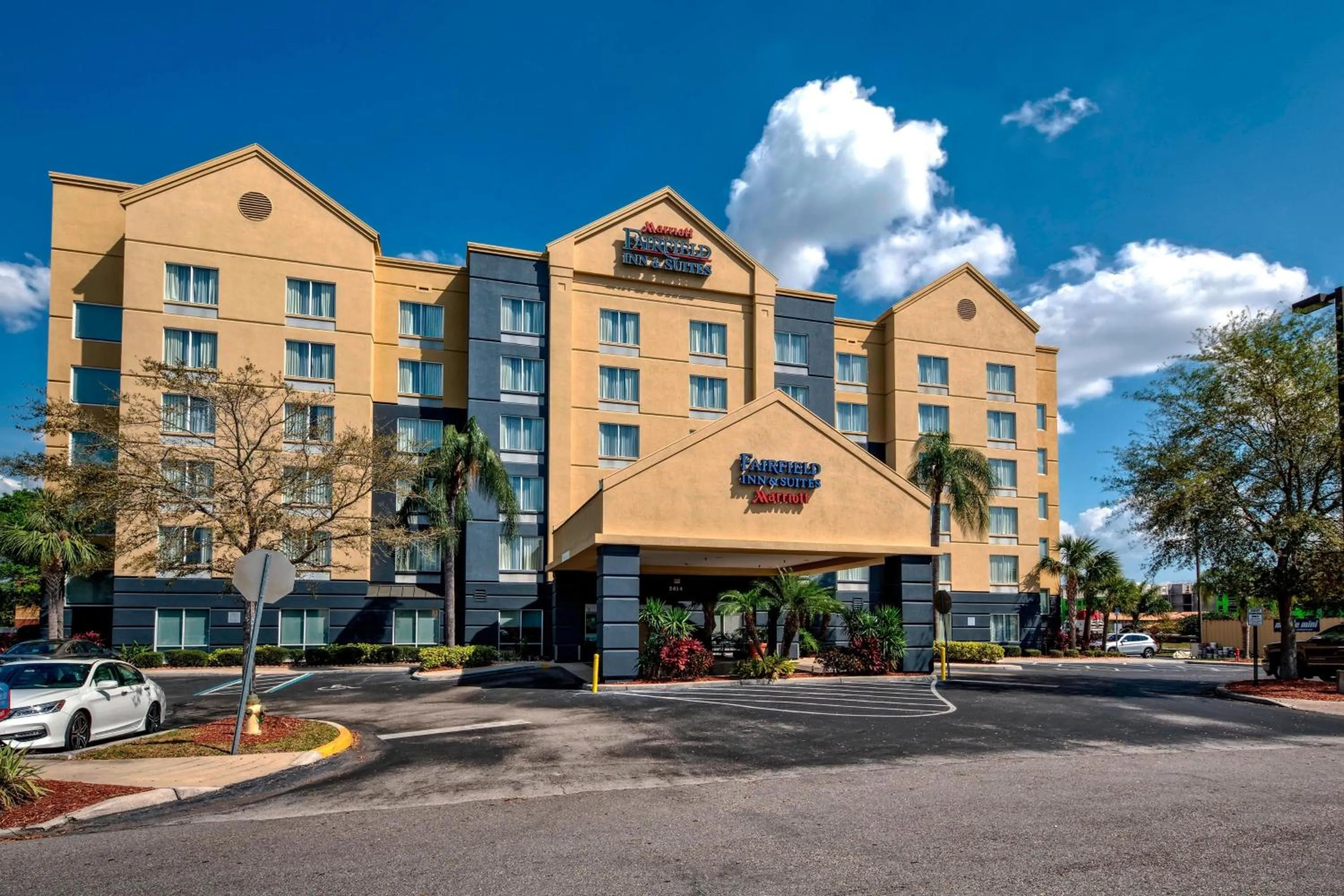 Property building in Fairfield Inn and Suites by Marriott Orlando Near Universal Orlando