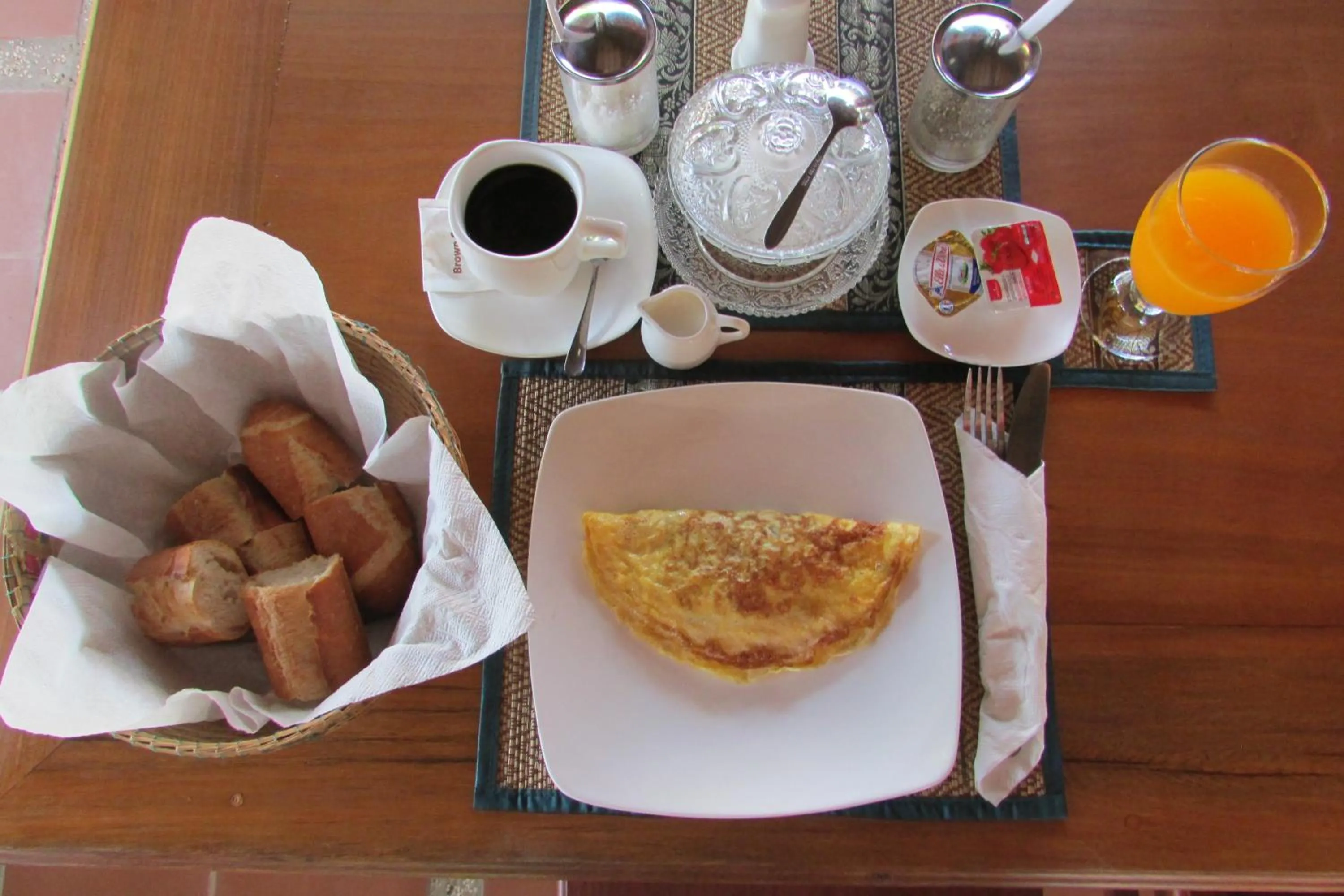 Continental breakfast in Phoumrumduol Bungalow
