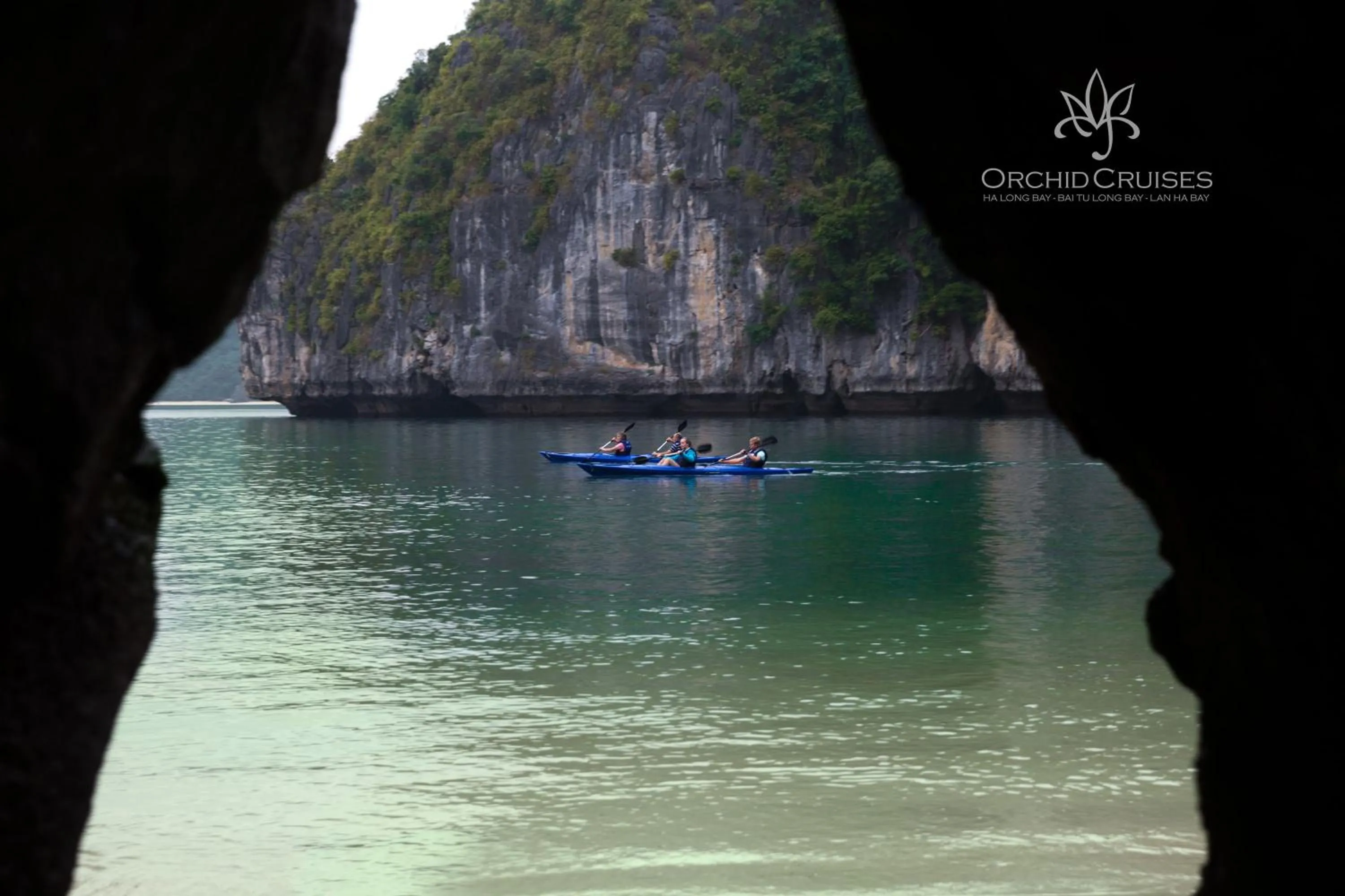 Canoeing in Orchid Classic Cruise