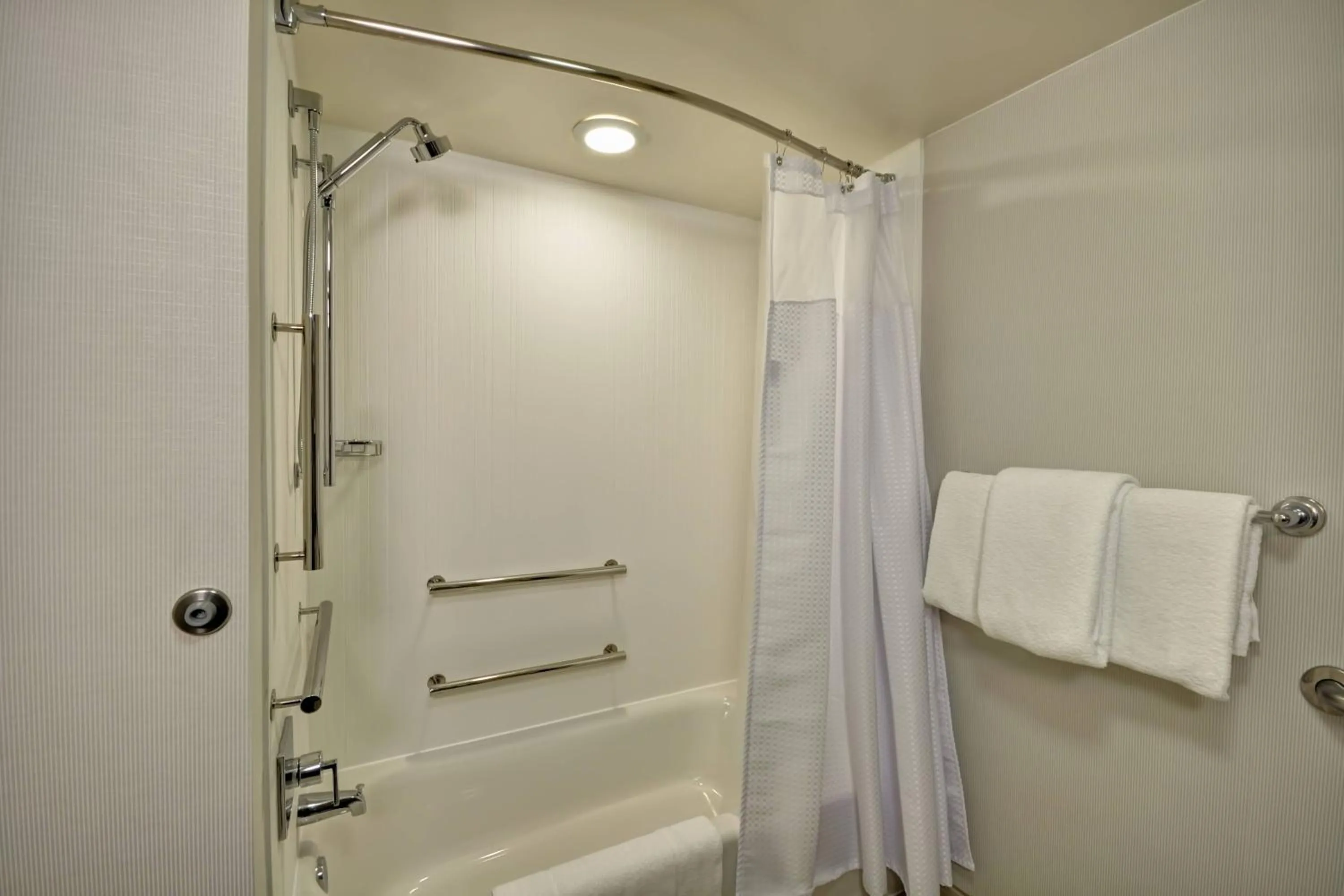 Bathroom in Courtyard Houston I-10 West/Energy Corridor