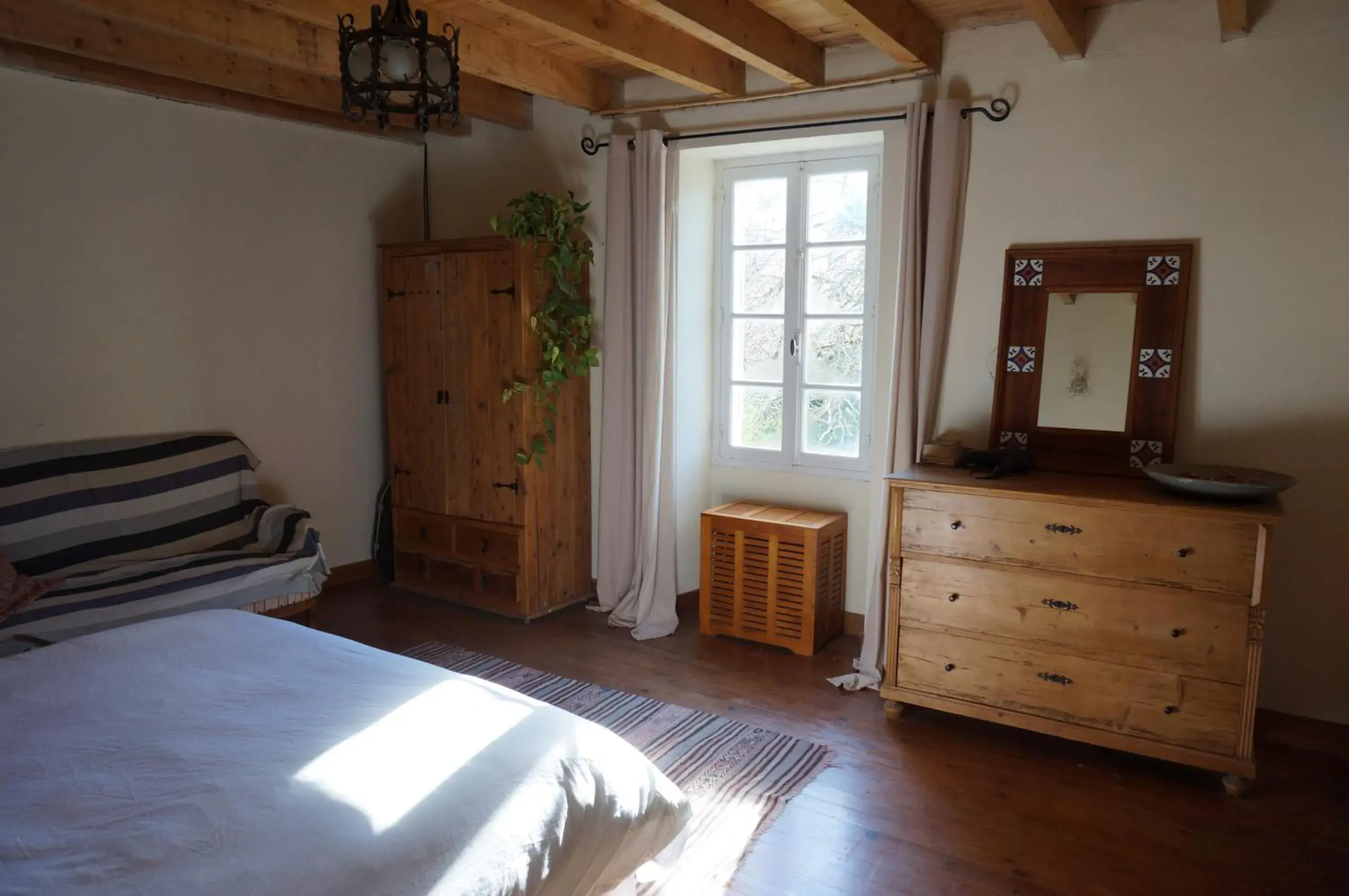 Double Room with Private External Bathroom in Au garcin Double Room with Private External Bathroom in Au garcin