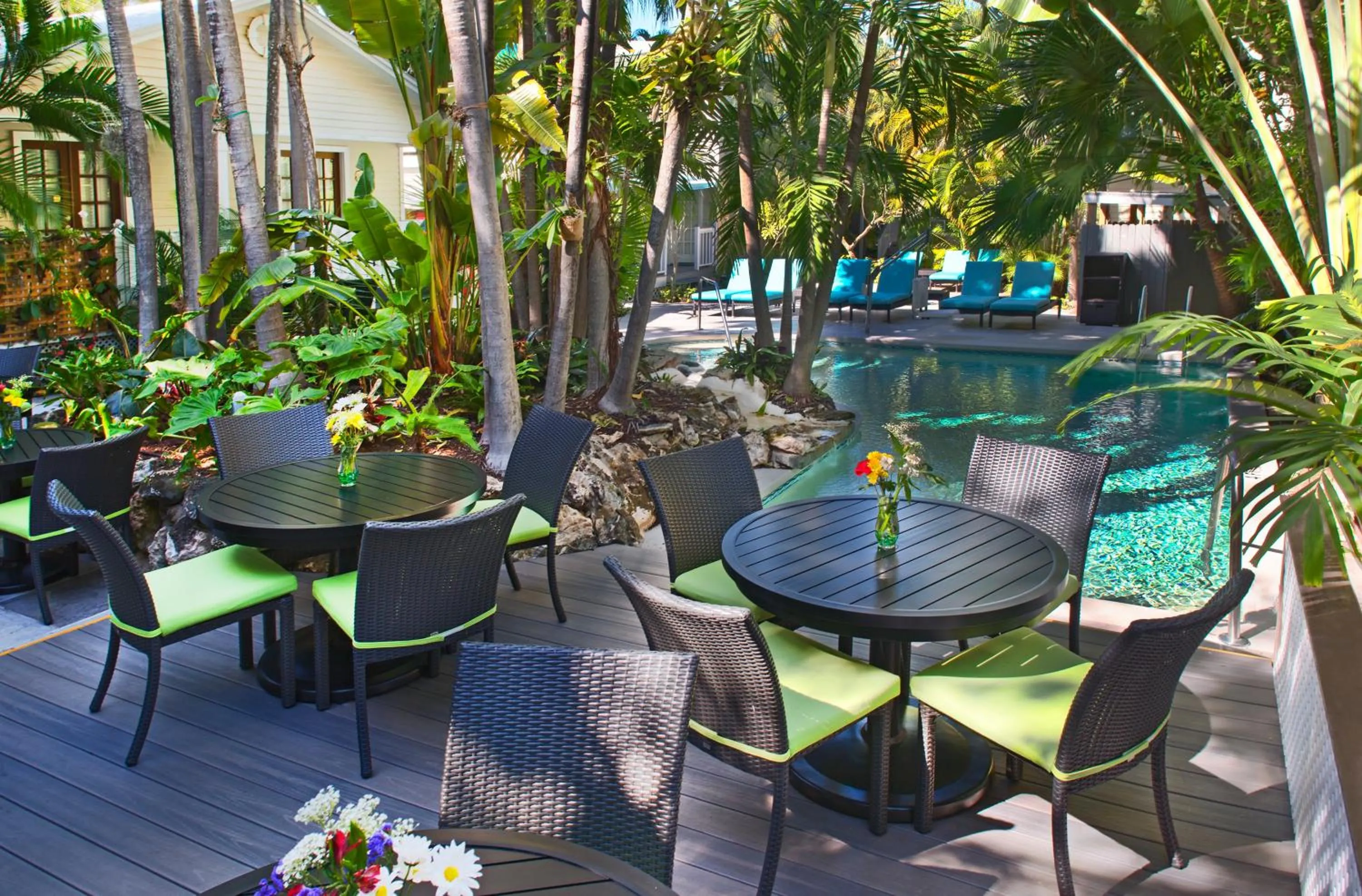 Patio in Westwinds Inn