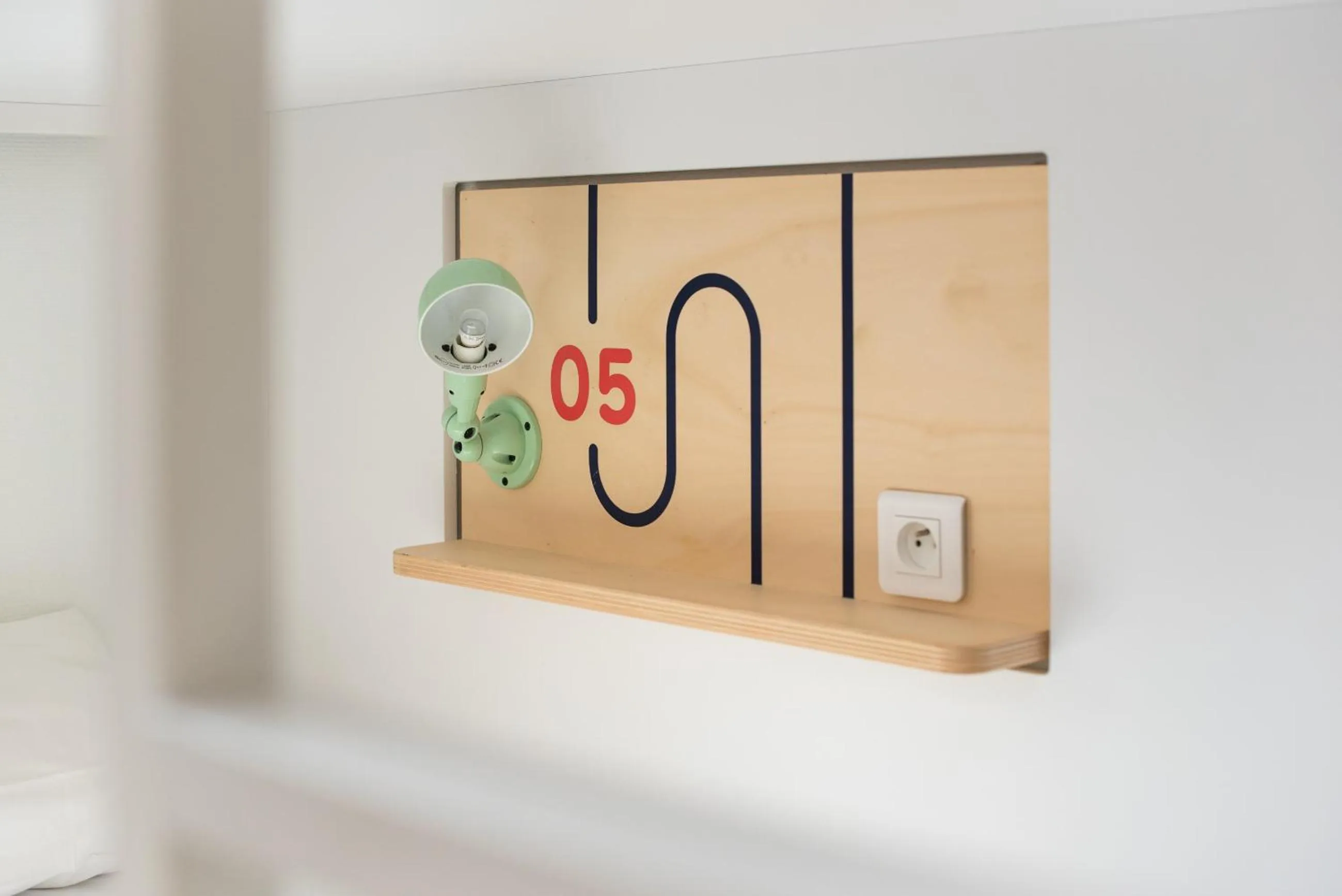 Decorative detail in SLO Hostel Lyon les Pentes