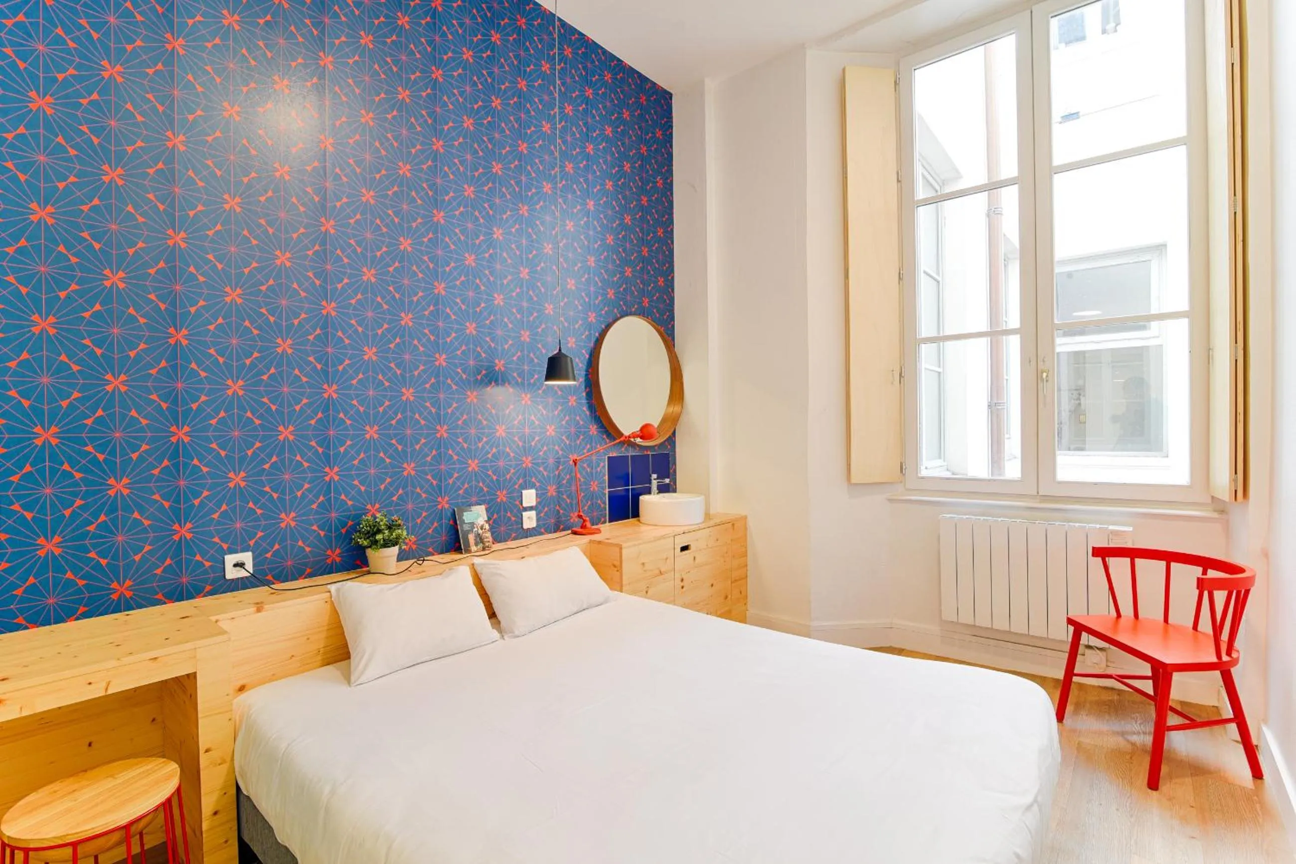 Photo of the whole room, Bed in SLO Hostel Lyon les Pentes