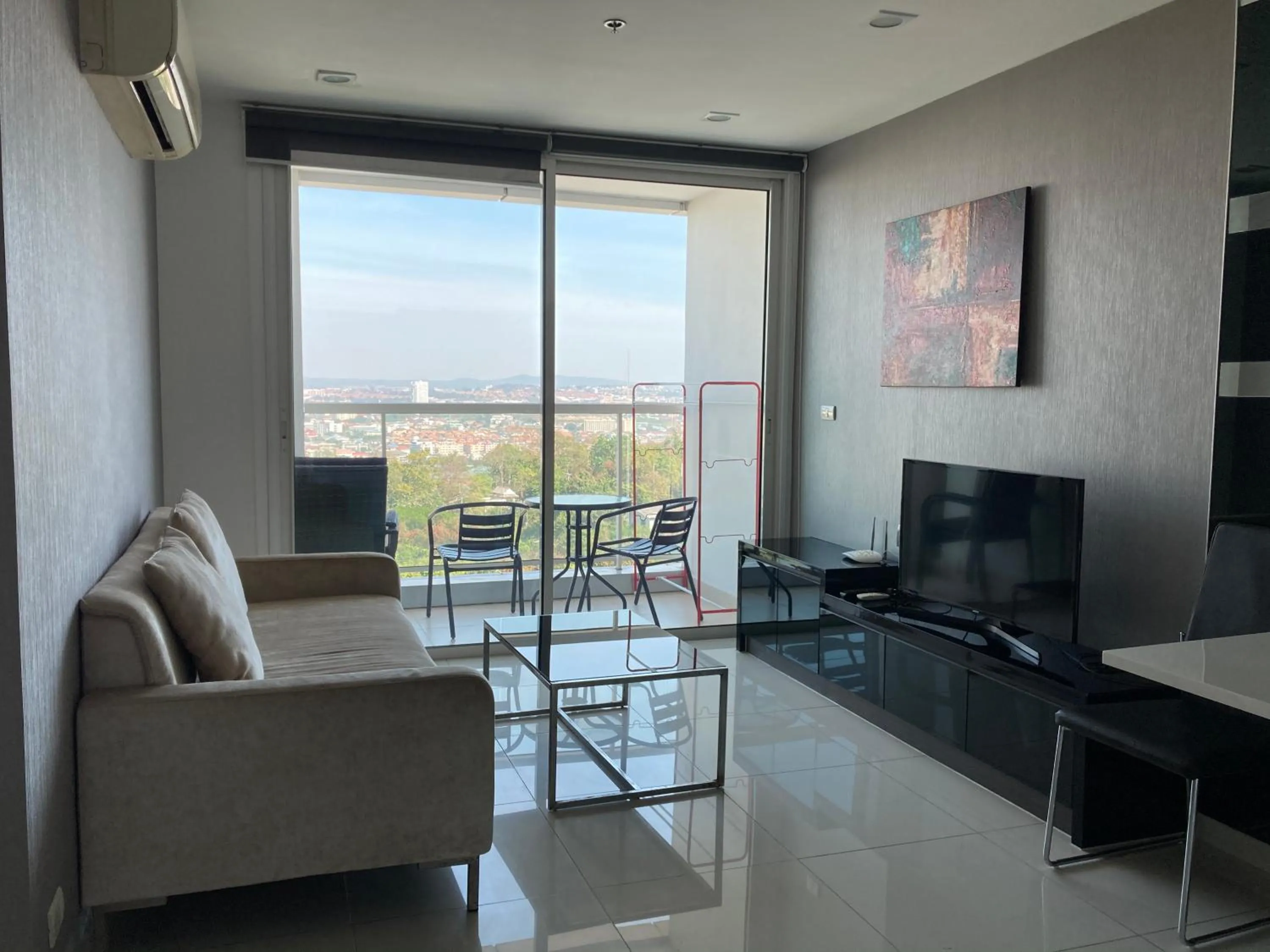 Living room in Vision Pratumnak By Pattaya Sunny Rentals