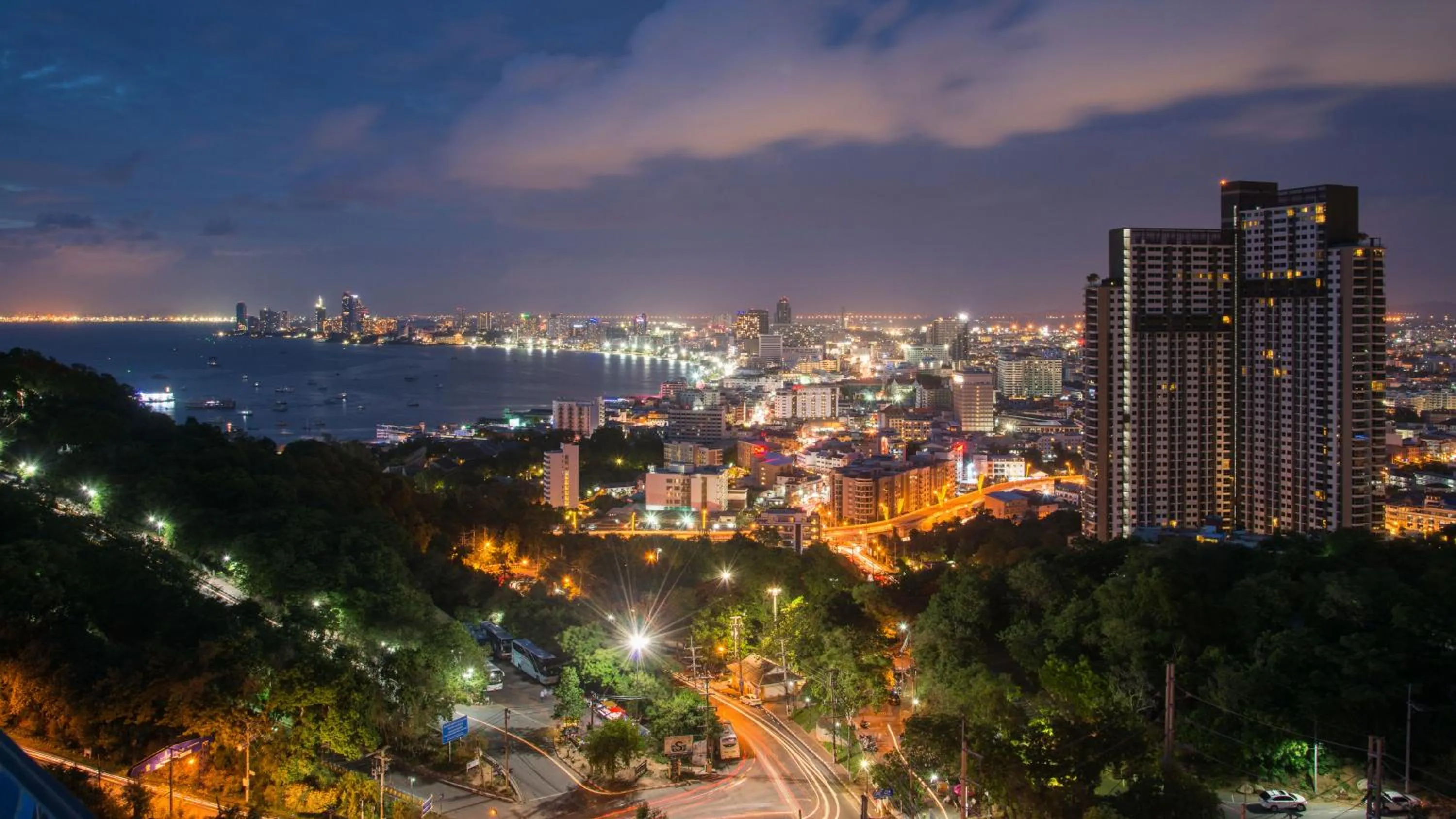 City view in Vision Pratumnak By Pattaya Sunny Rentals