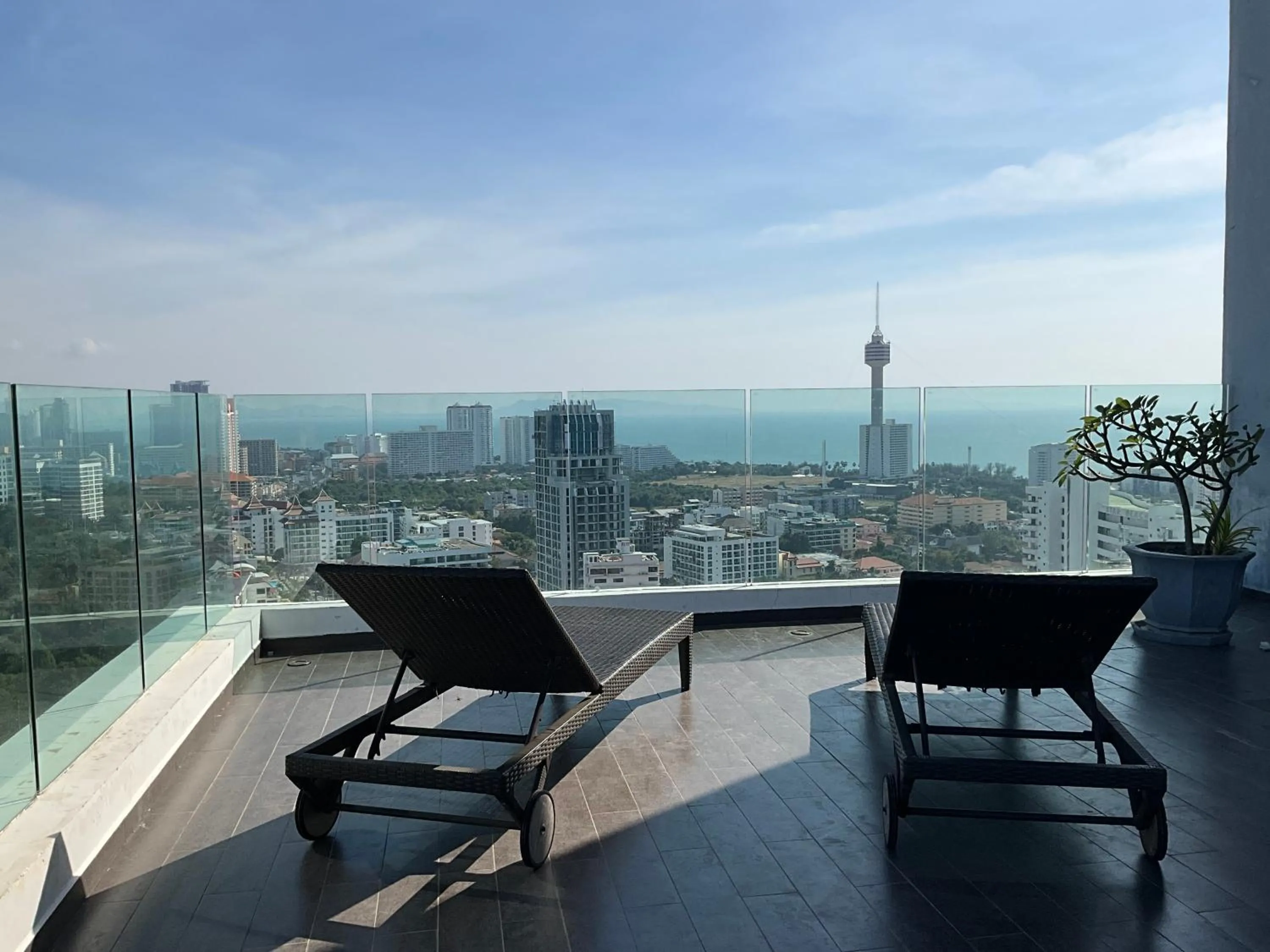 Sea view in Vision Pratumnak By Pattaya Sunny Rentals