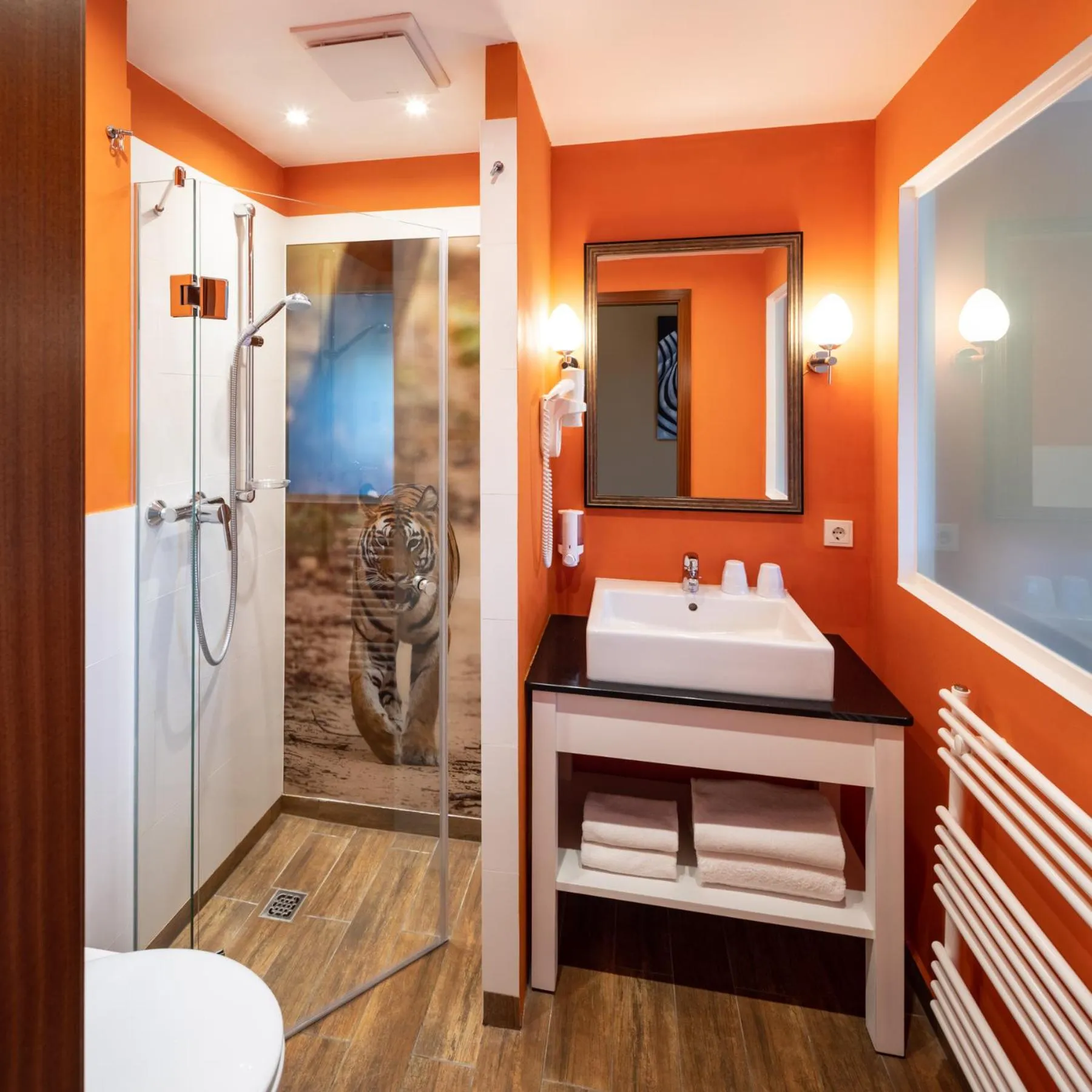 Shower in Schloss Hertefeld & Hertefeldhof