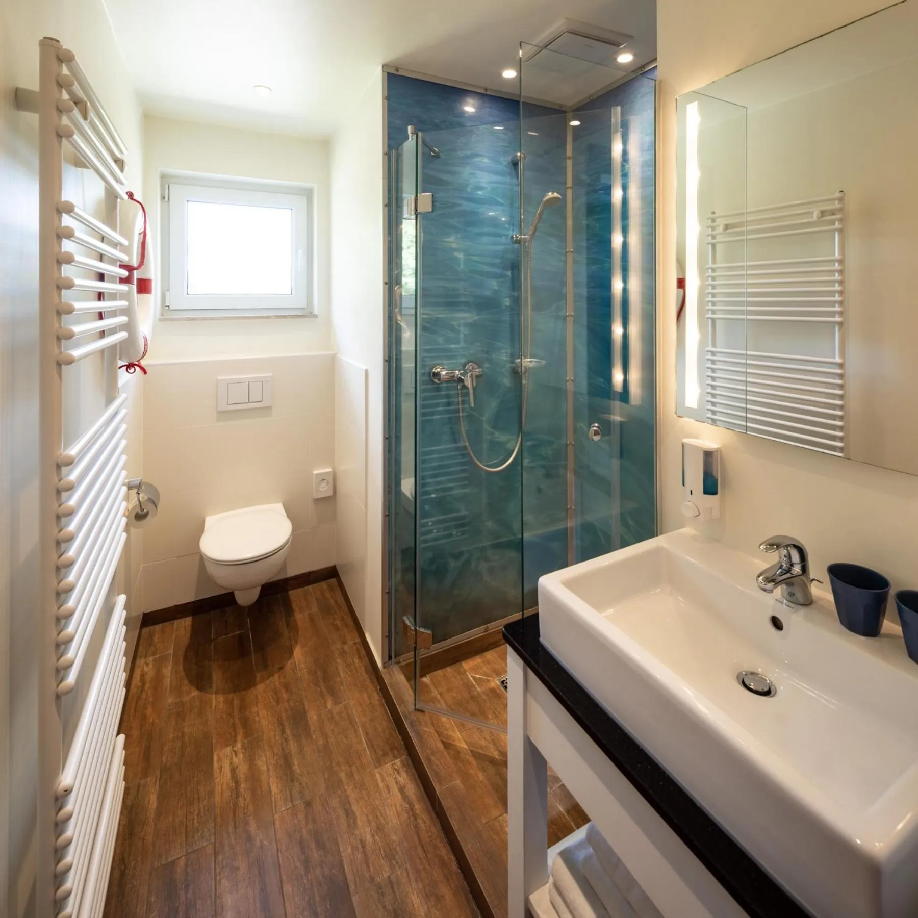 Shower in Schloss Hertefeld & Hertefeldhof