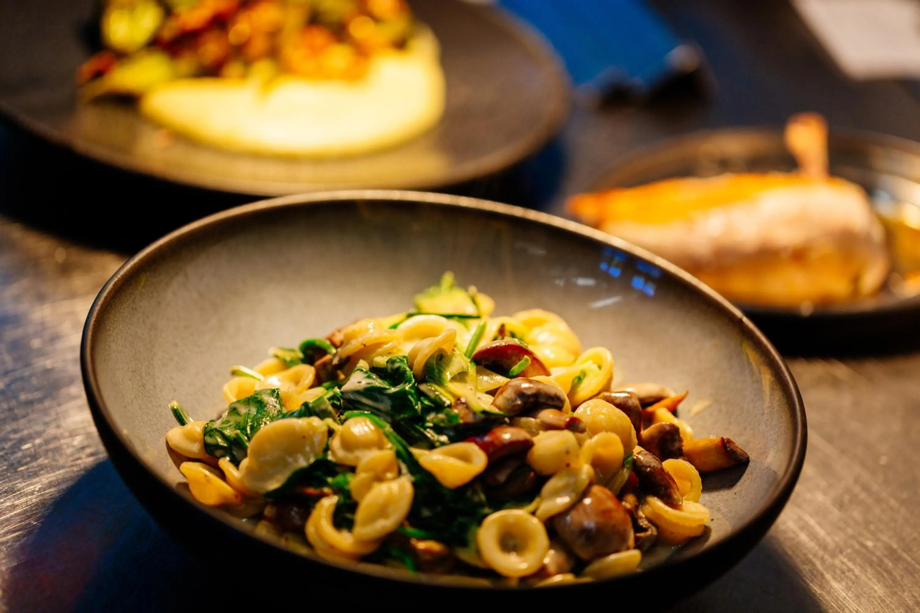 Restaurant/places to eat in Hotel Taverna