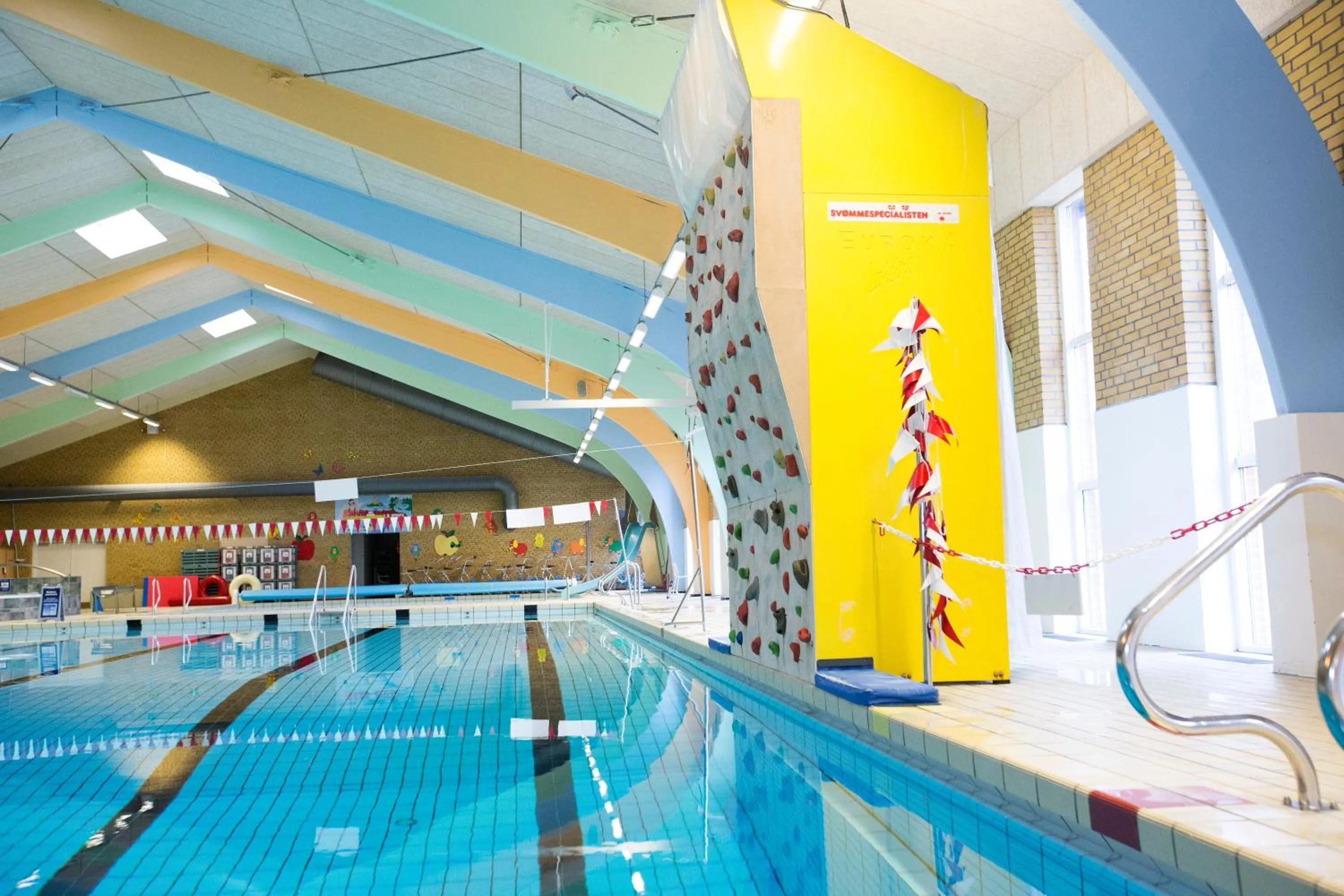 Swimming pool in SportsPark Blaavandshuk Resort