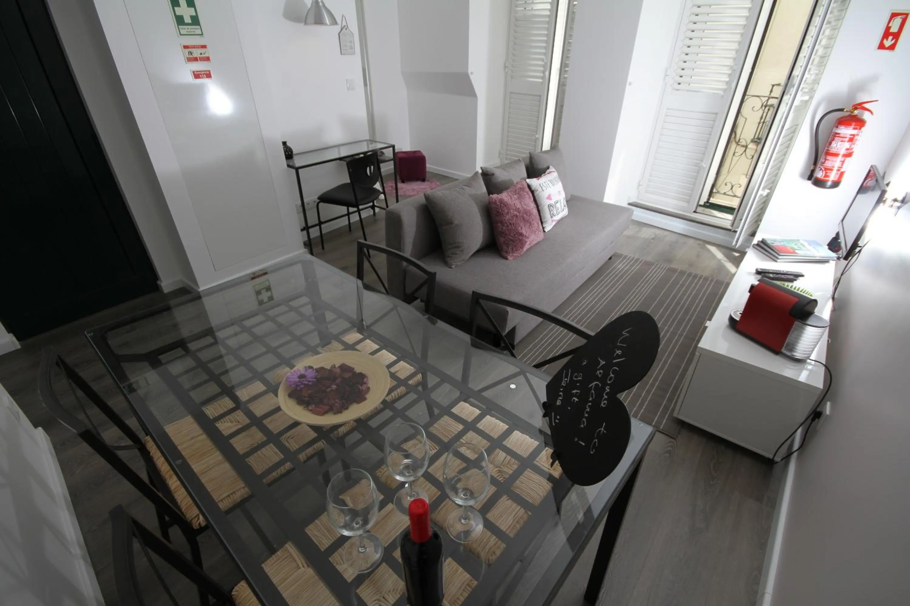 Living room in Alfama Right Point