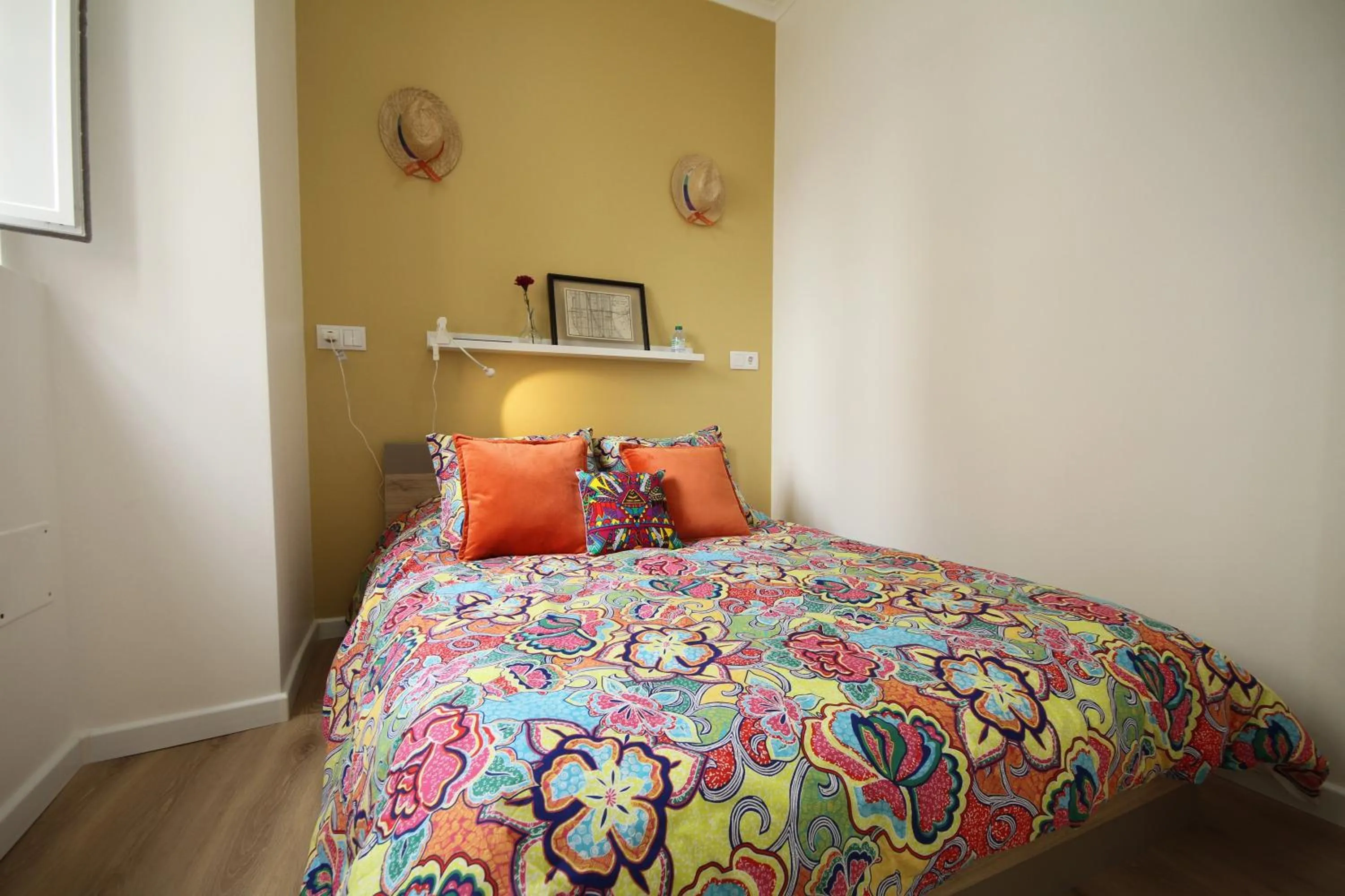 Bed in Alfama Right Point