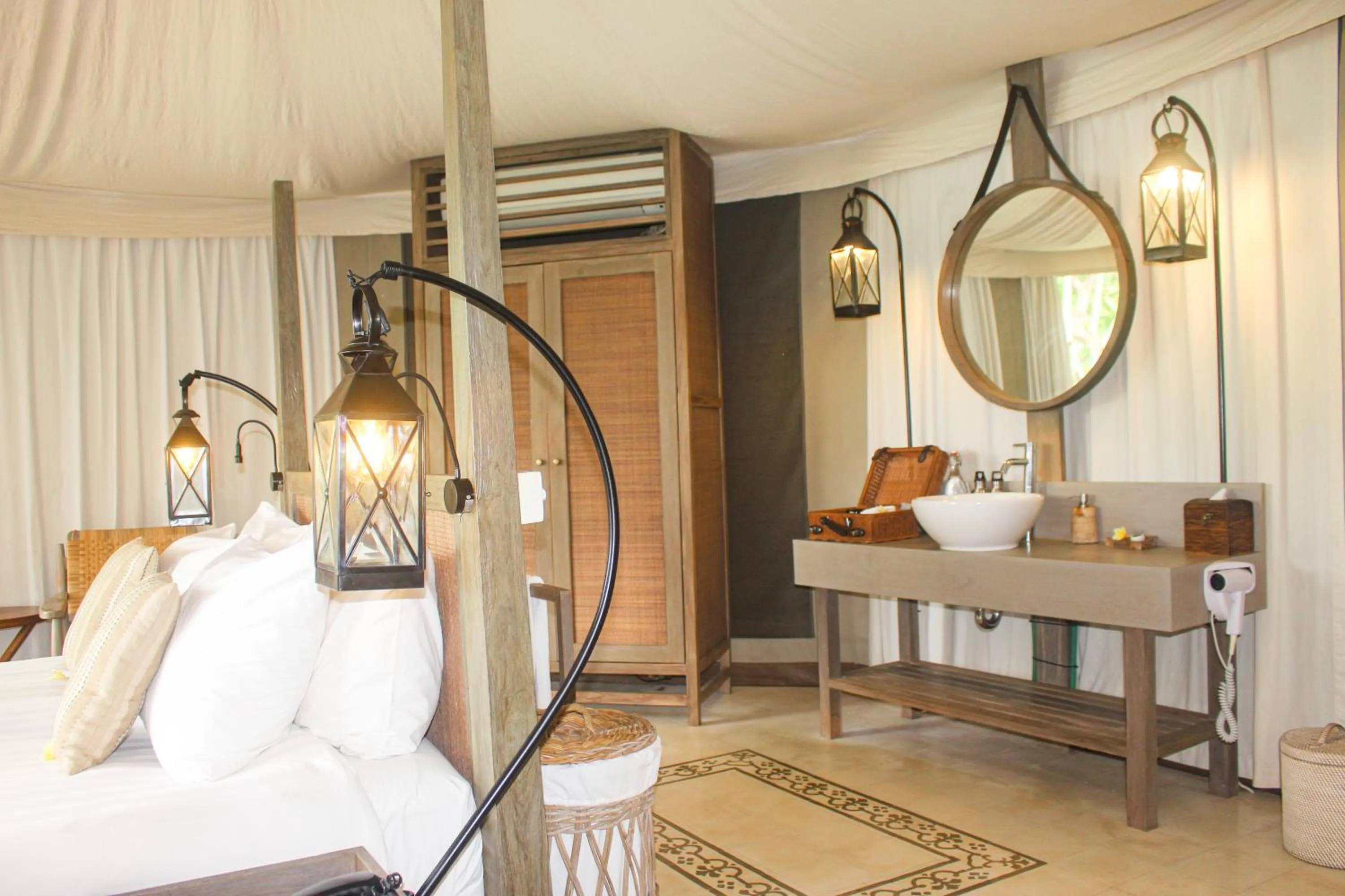 Bed in Menjangan Dynasty Resort