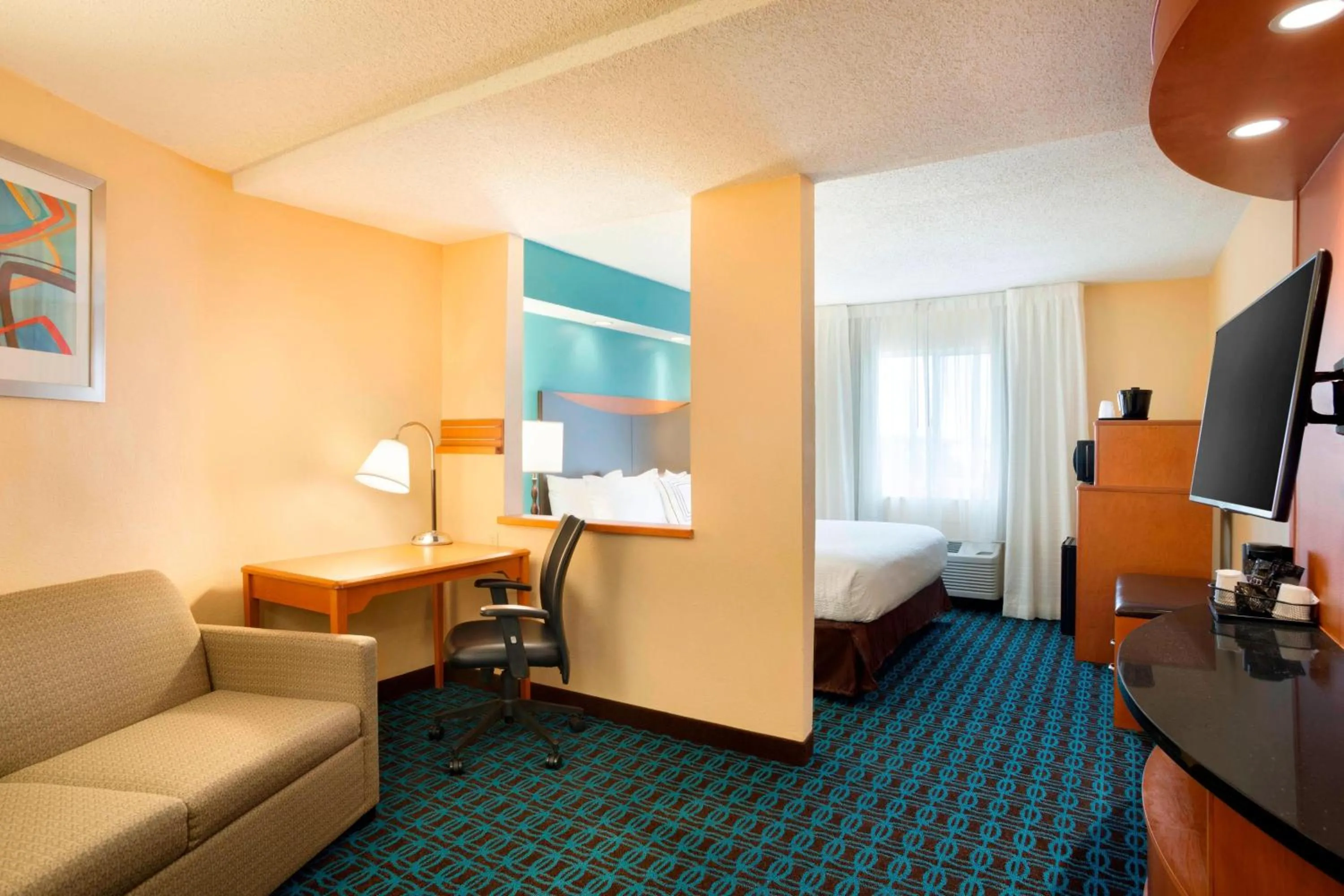 Living room, Bed in Fairfield Inn & Suites by Marriott Dallas Plano