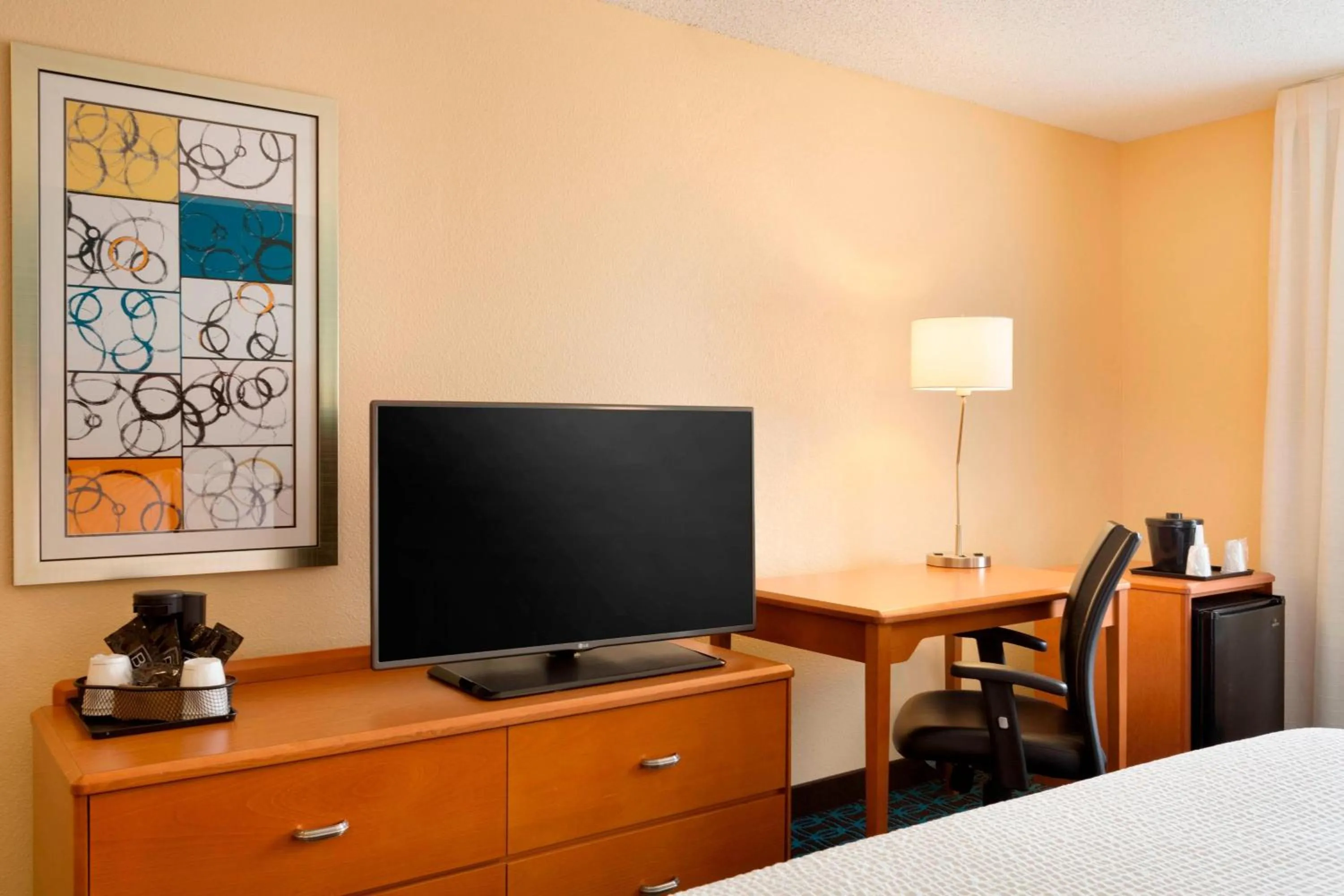 Photo of the whole room, Bed in Fairfield Inn & Suites by Marriott Dallas Plano