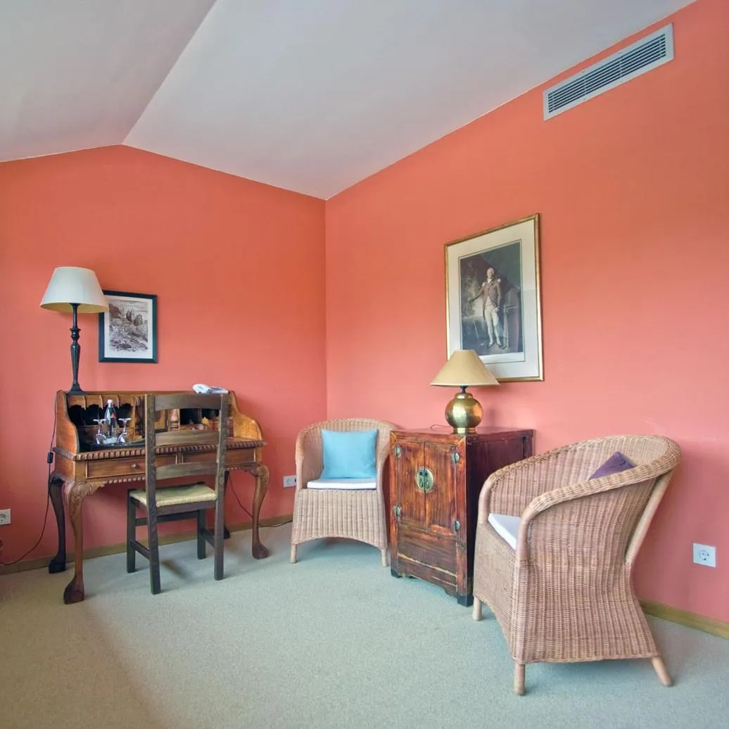 Seating area in Hotel Burg Wanzleben