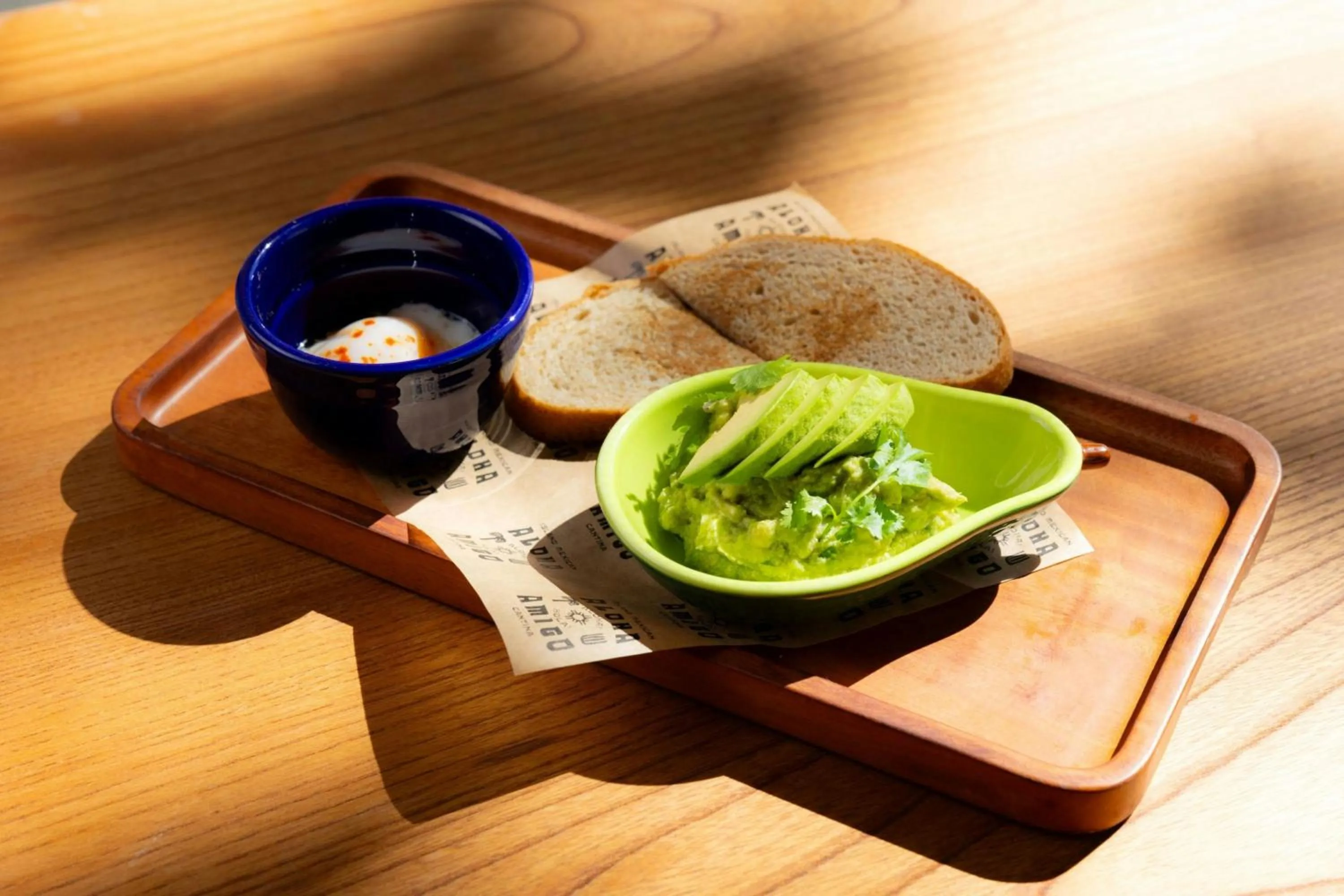 Restaurant/places to eat in Courtyard by Marriott Waikiki Beach