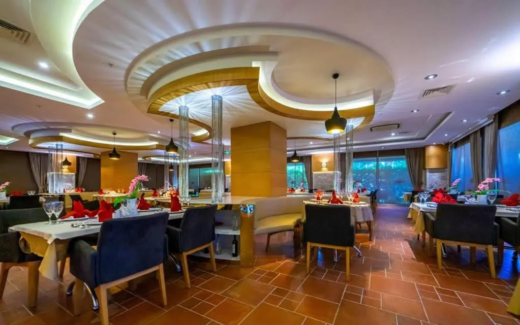 Restaurant/places to eat in Calimera Hane Garden Hotel