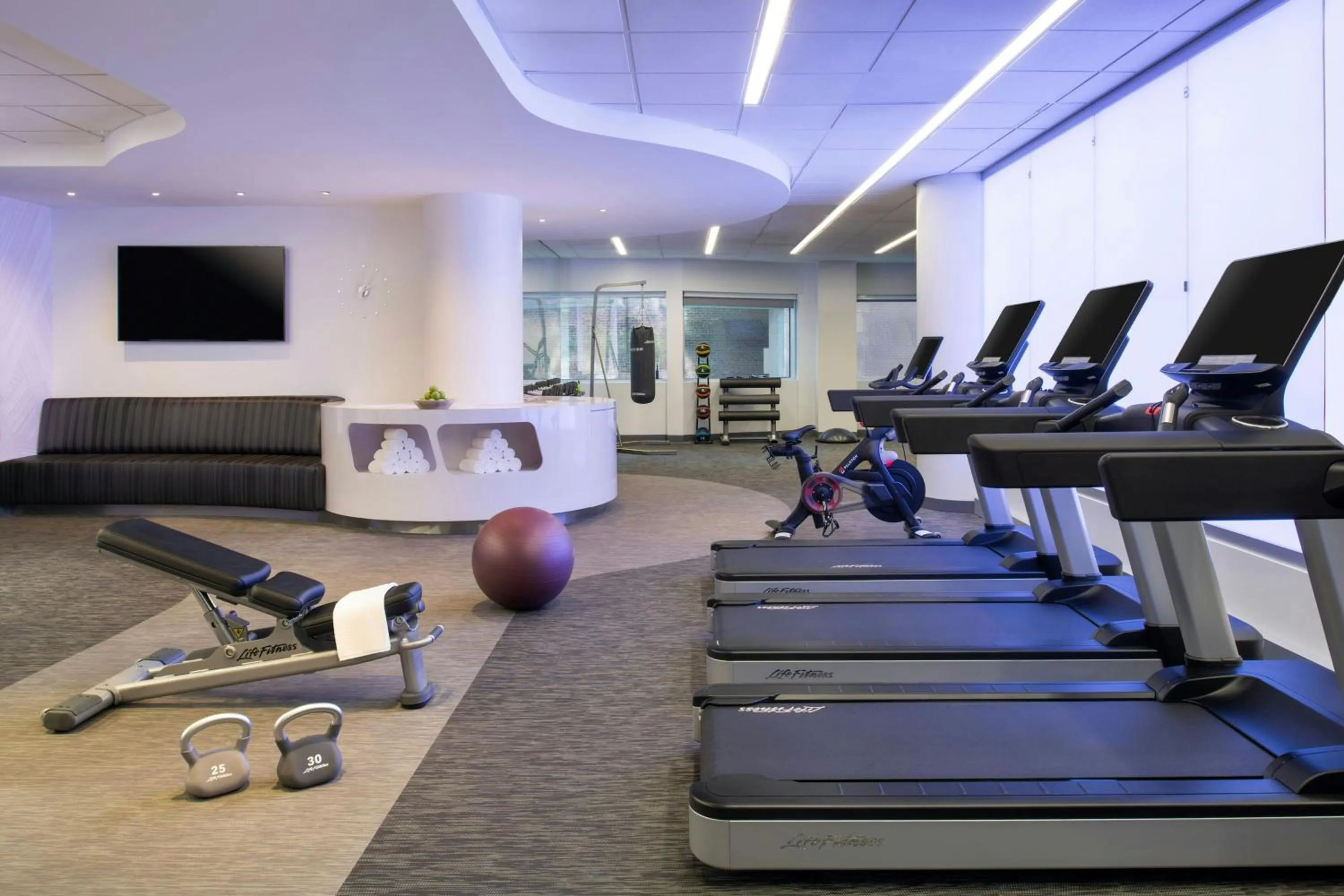Fitness centre/facilities in W Boston