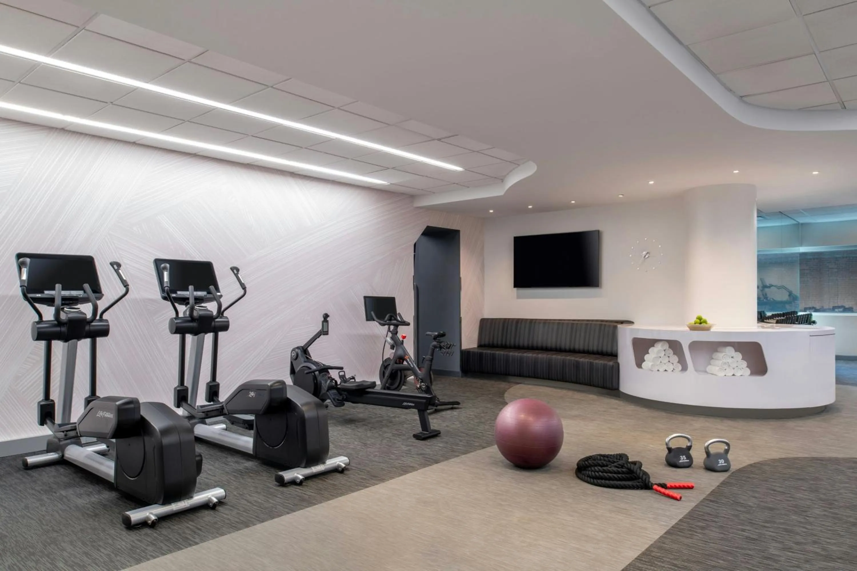 Fitness centre/facilities in W Boston