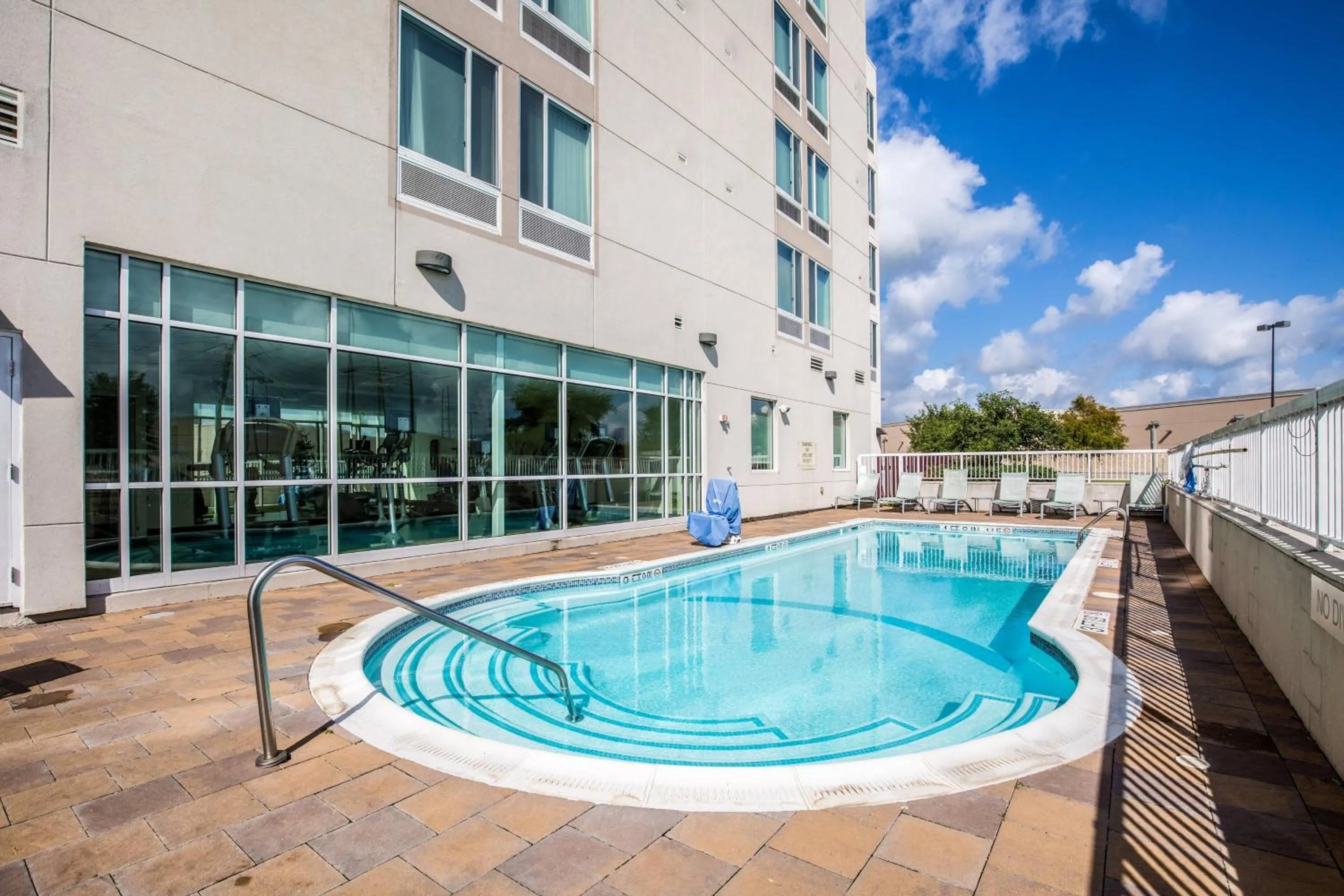 Swimming pool in SpringHill Suites by Marriott Houston Rosenberg
