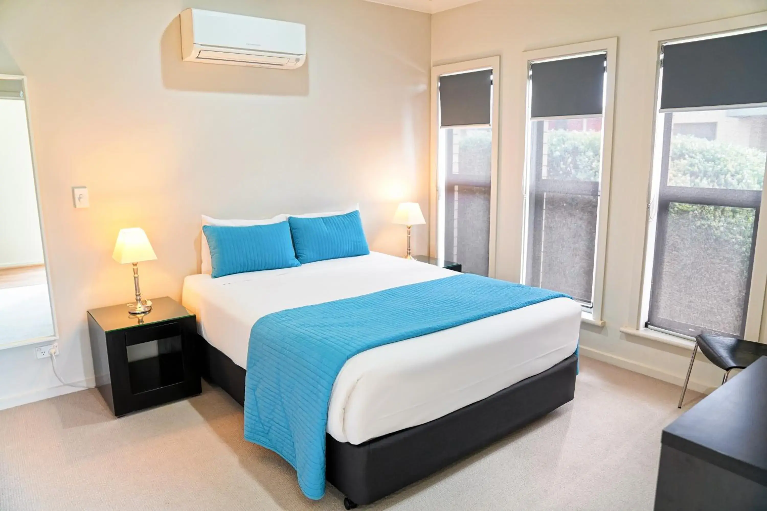 Three-Bedroom Villa in Villas on the Bay Kingscote Three-Bedroom Villa in Villas on the Bay Kingscote