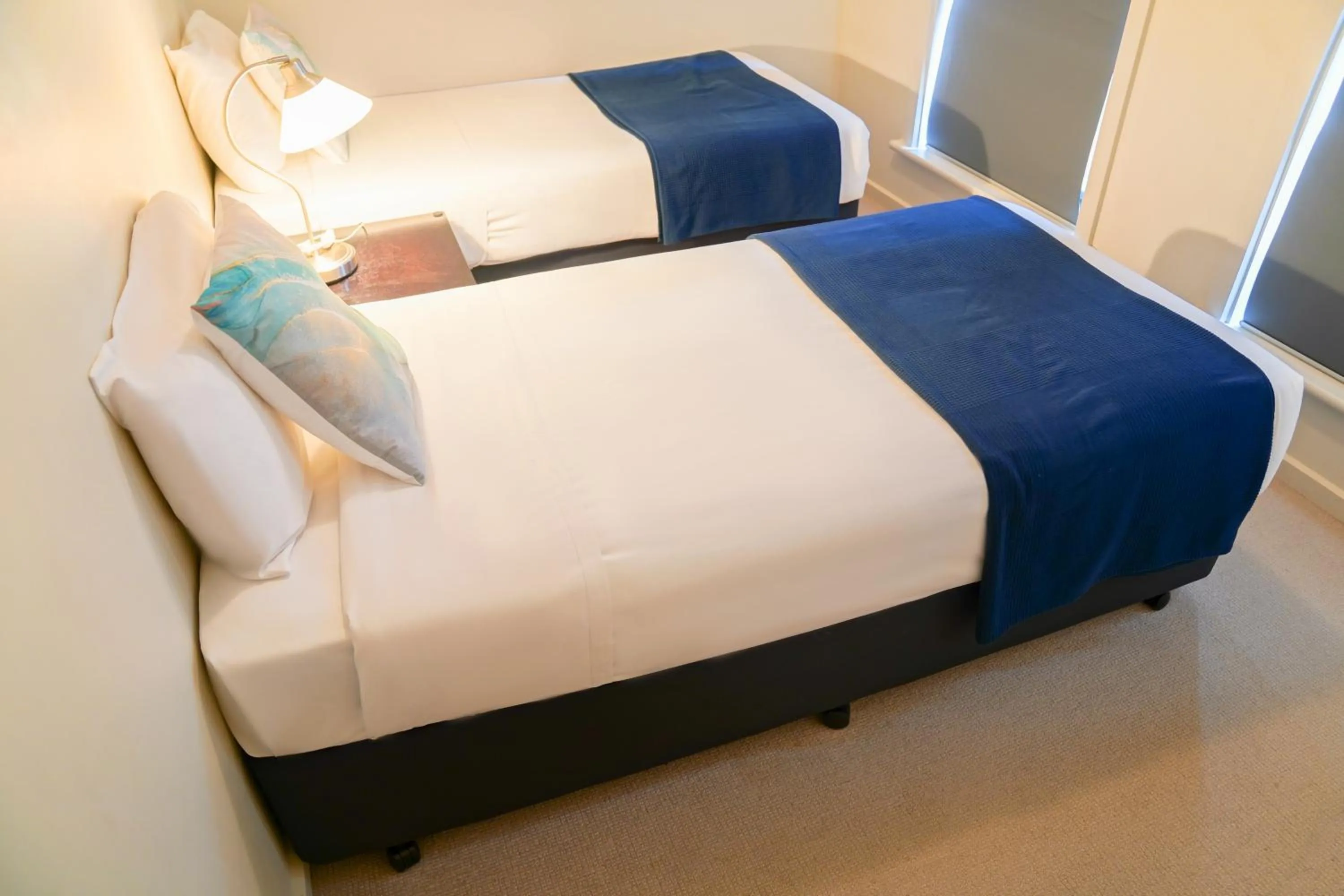 Bedroom, Bed in Villas on the Bay Kingscote