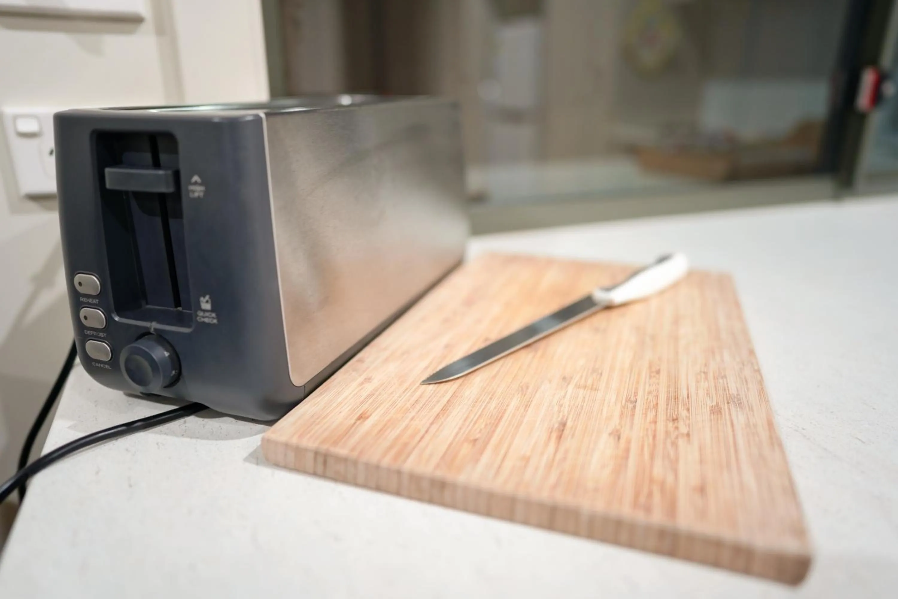 toaster in Villas on the Bay Kingscote