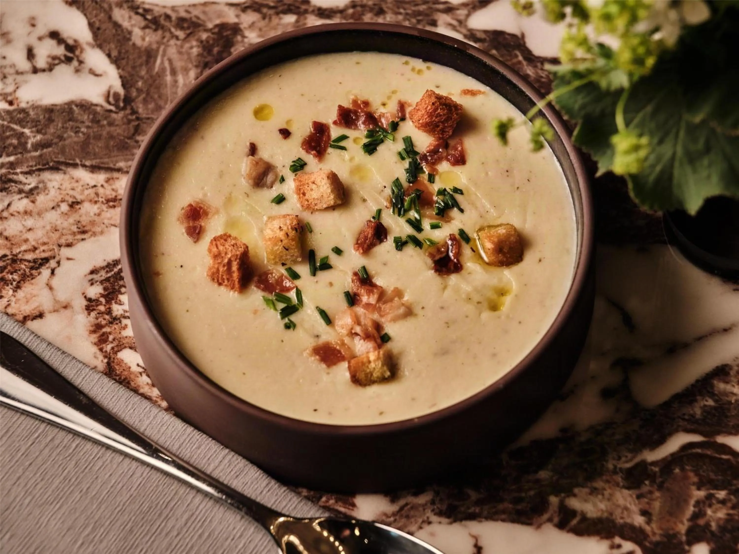 Restaurant/places to eat in Radisson Blu Hotel, Hamburg Airport