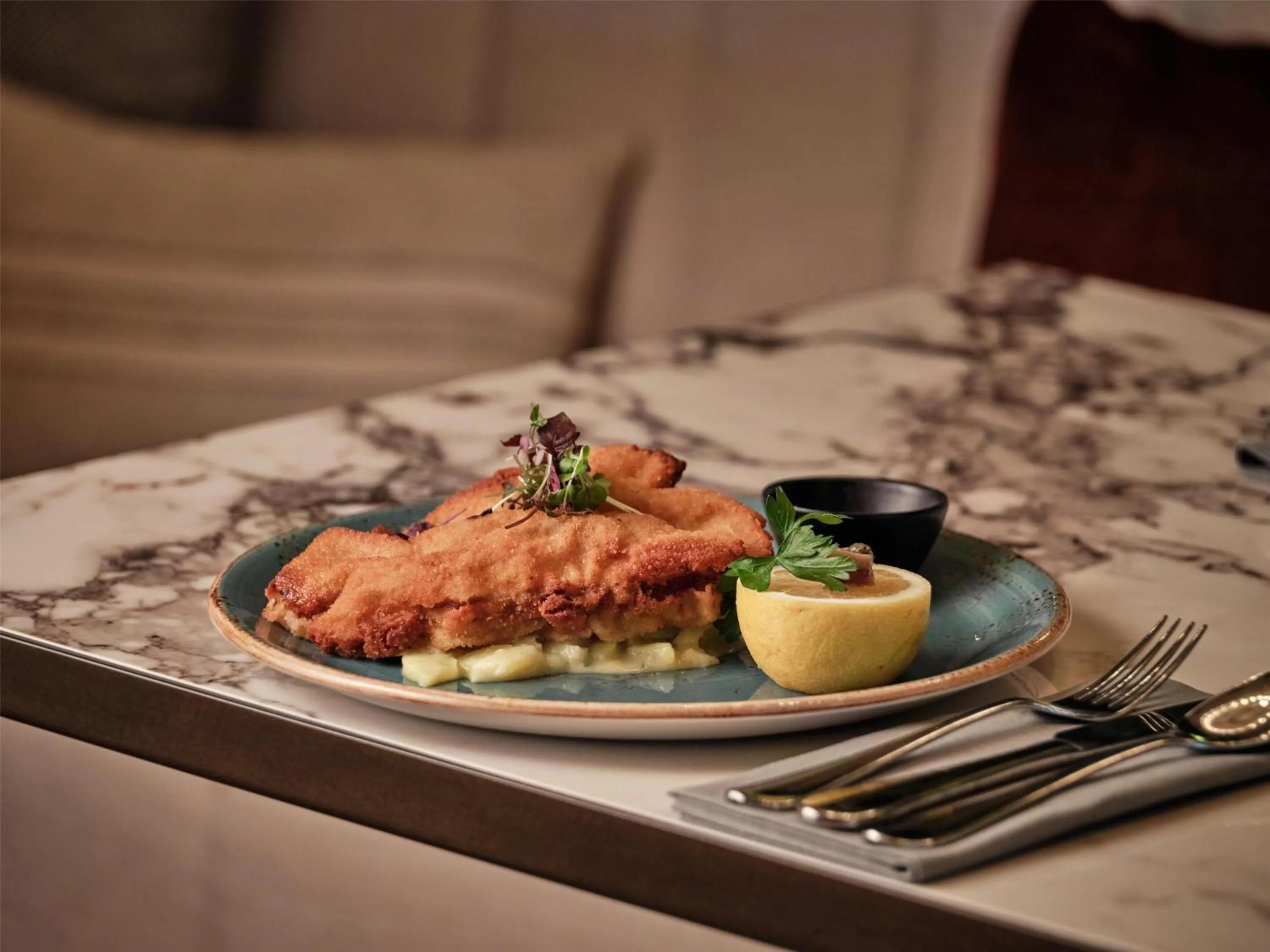 Restaurant/places to eat in Radisson Blu Hotel, Hamburg Airport