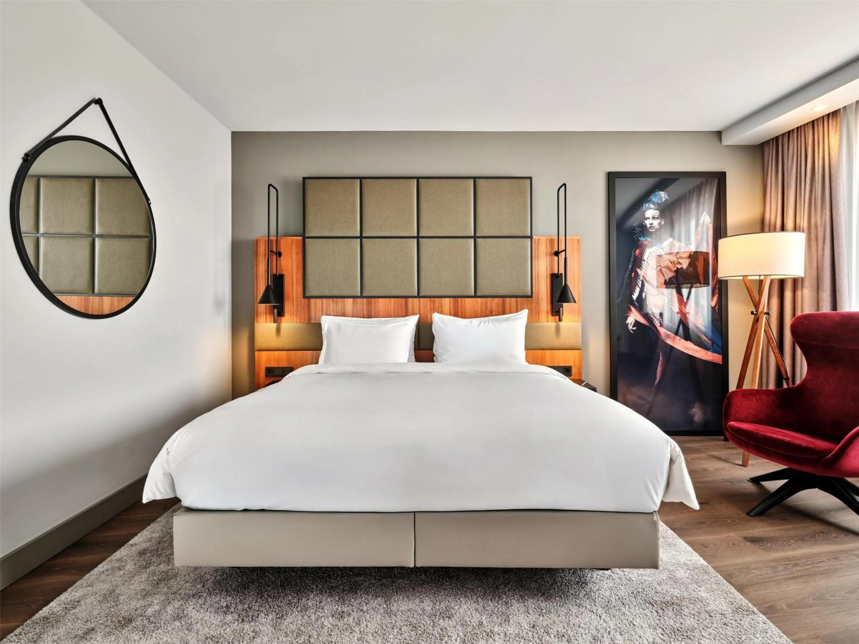 Bedroom, Bed in Radisson Blu Hotel, Hamburg Airport