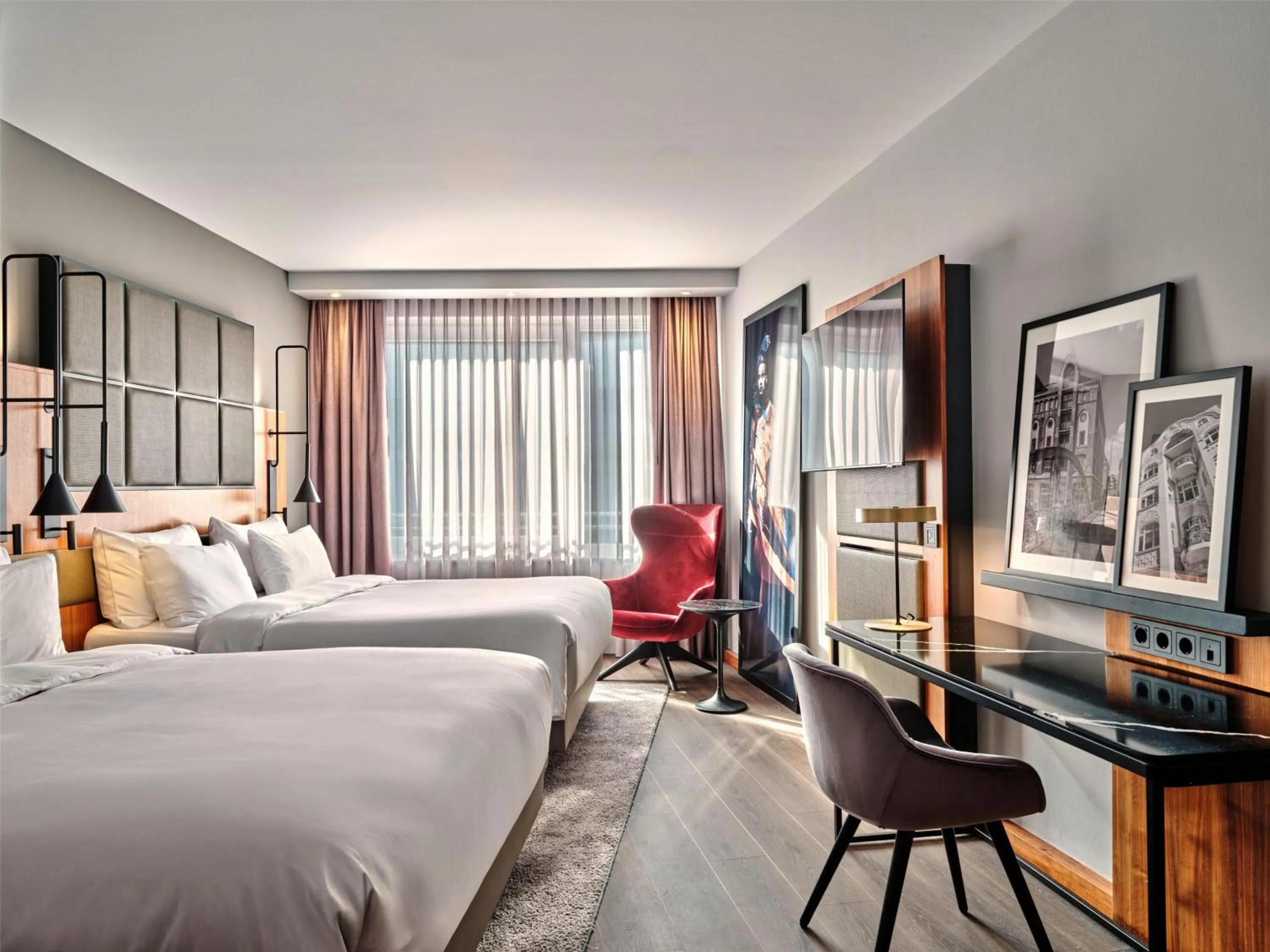 Bedroom, Bed in Radisson Blu Hotel, Hamburg Airport