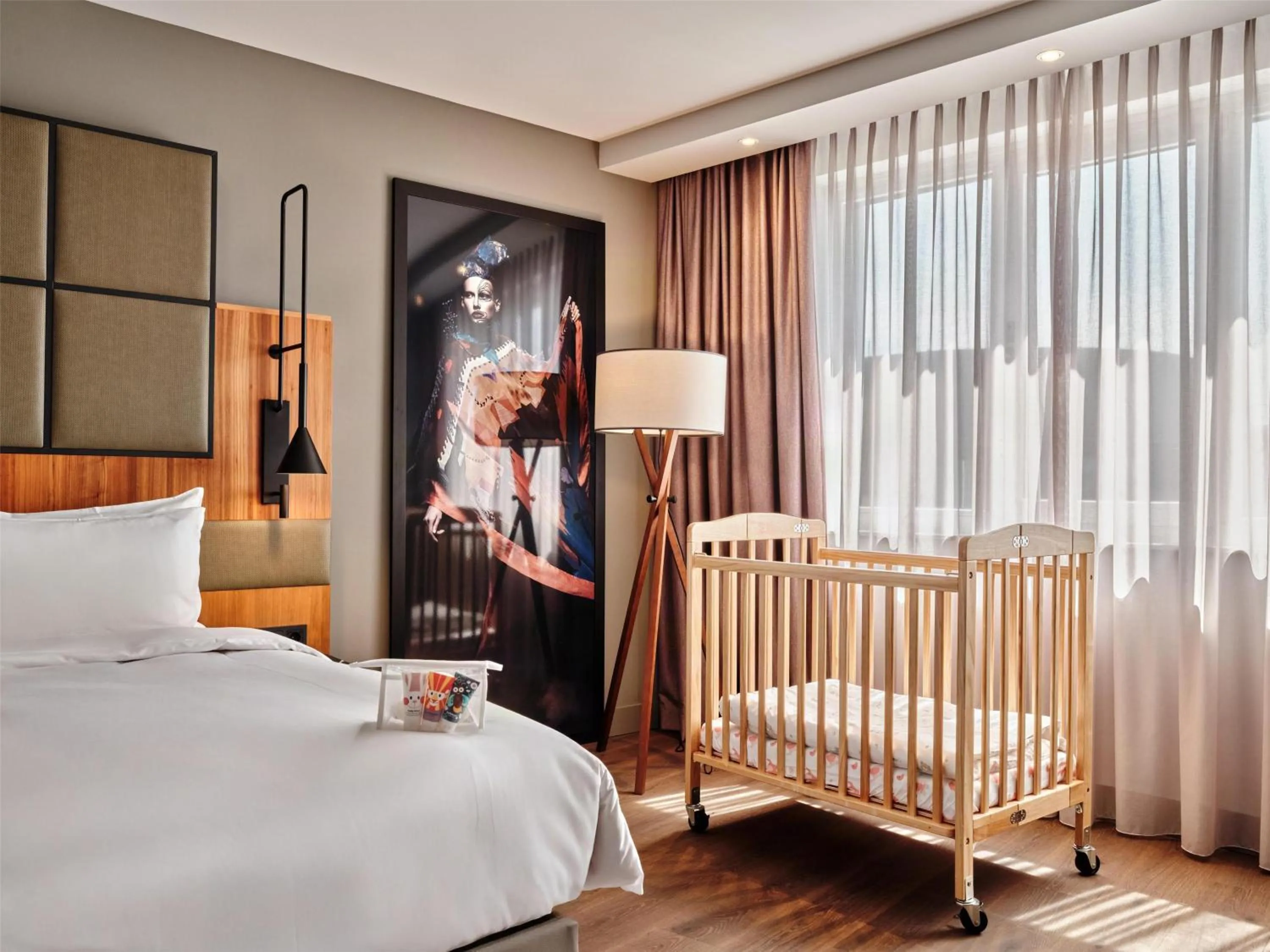 Bedroom, Bed in Radisson Blu Hotel, Hamburg Airport