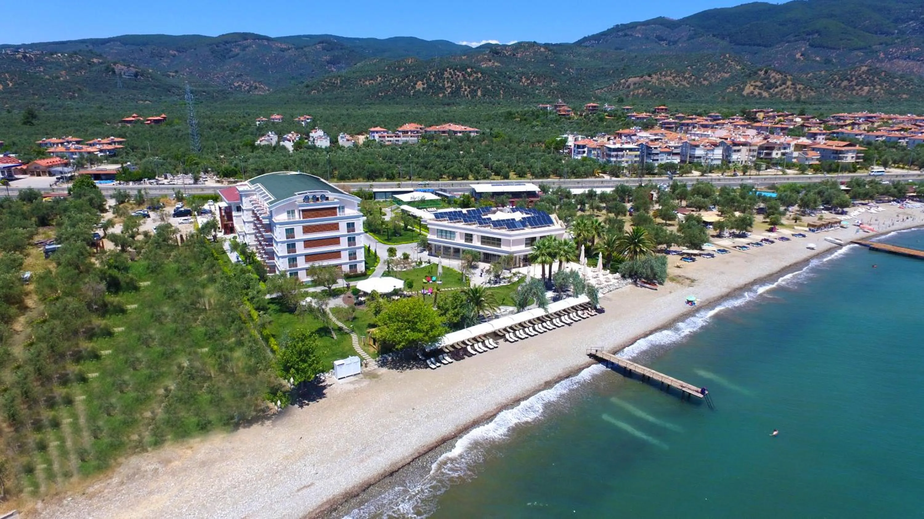 Facade/entrance in Rawda Resort Hotel Altinoluk